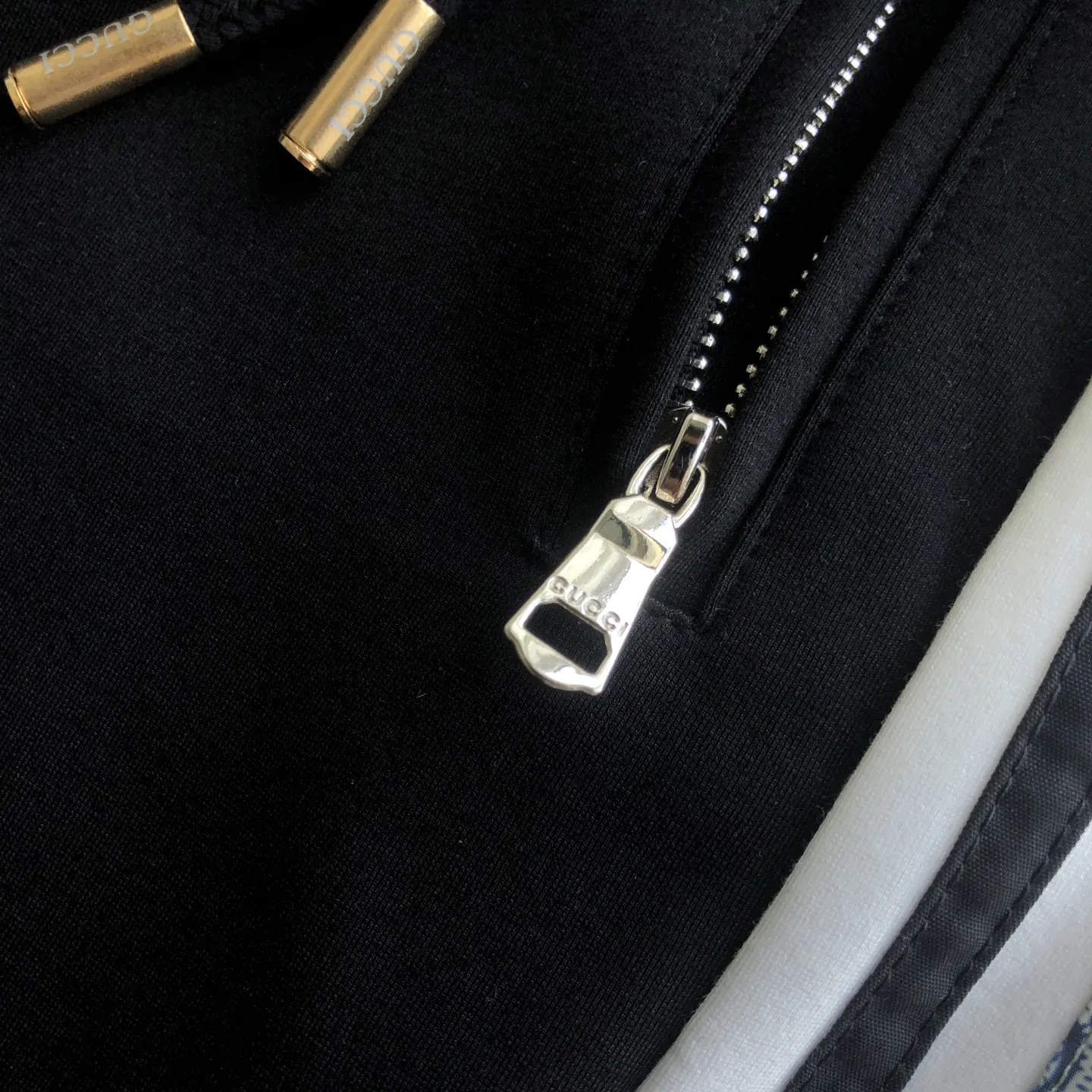 Webbing-Trimmed Logo Tapered Sweatpants D18021384 — view 5