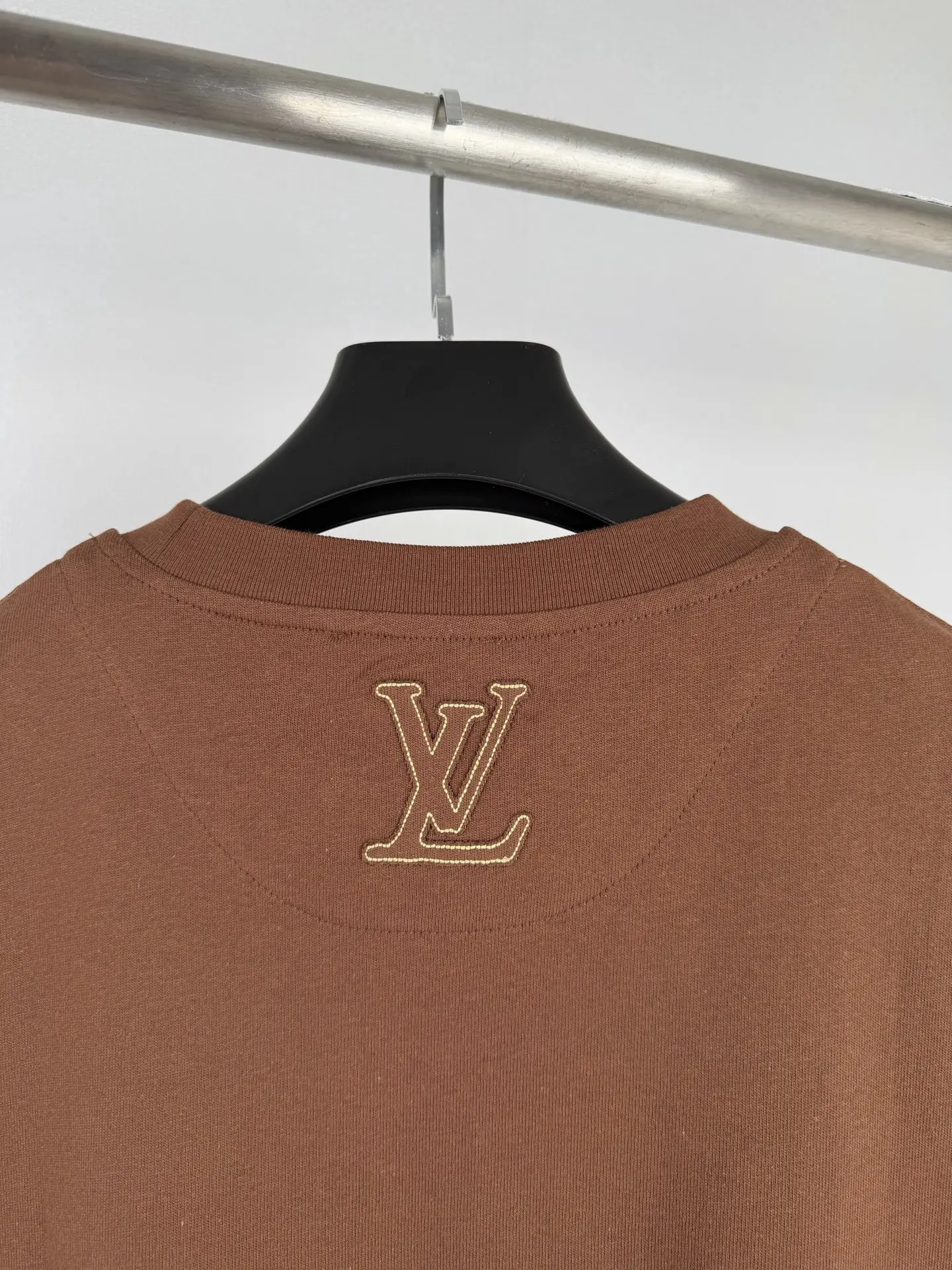 Embroidered Felt Logo Cotton T-Shirt D18021329 — view 6