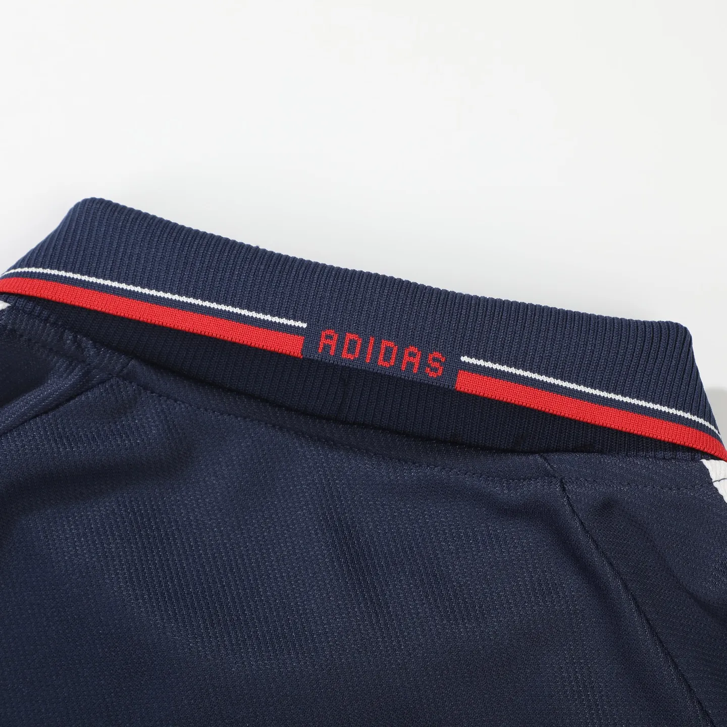 Adicolor Classics 3-Stripes Track Jacket D18023069 — view 5