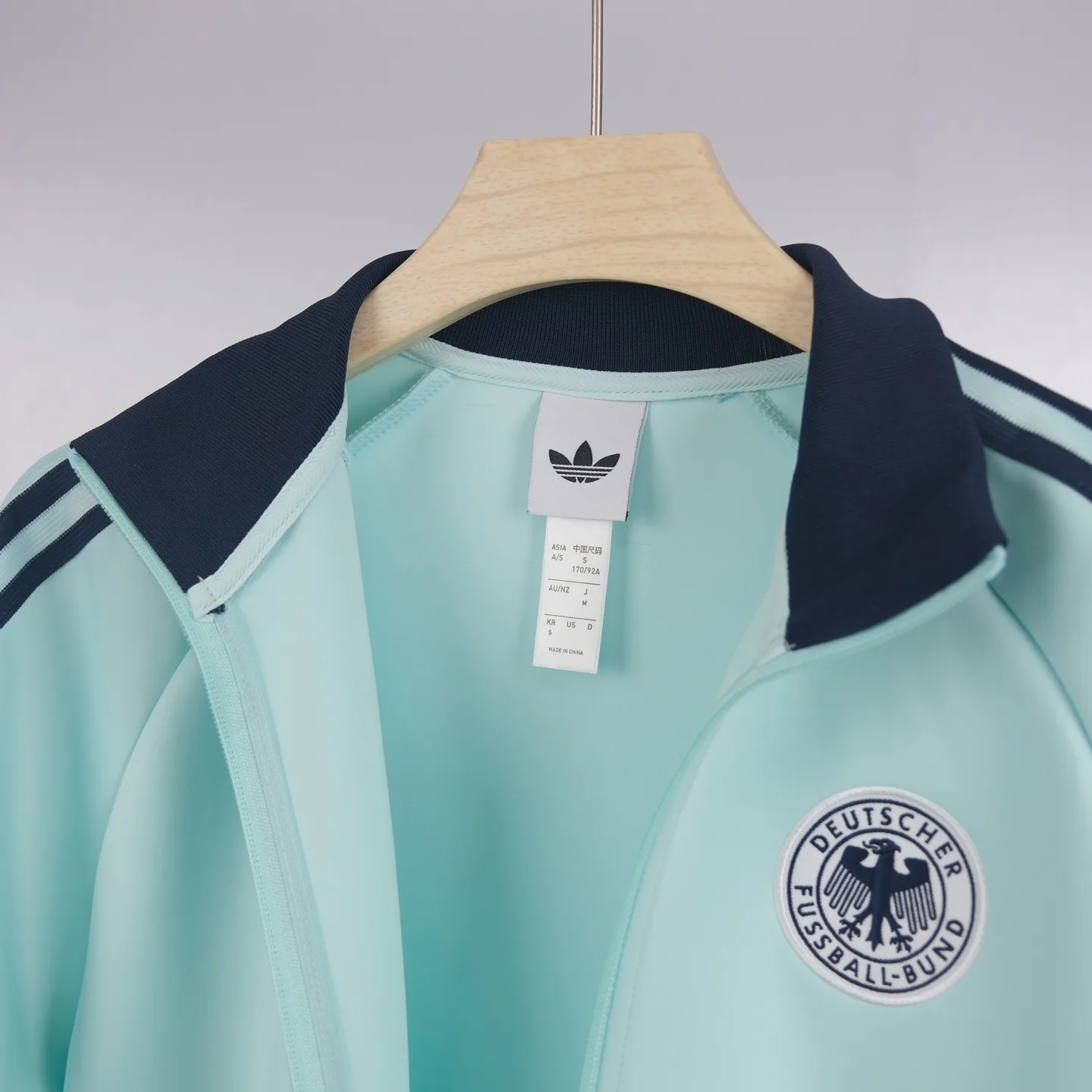 Adidas Originals Germany Retro Track Jacket D18023039 — view 11