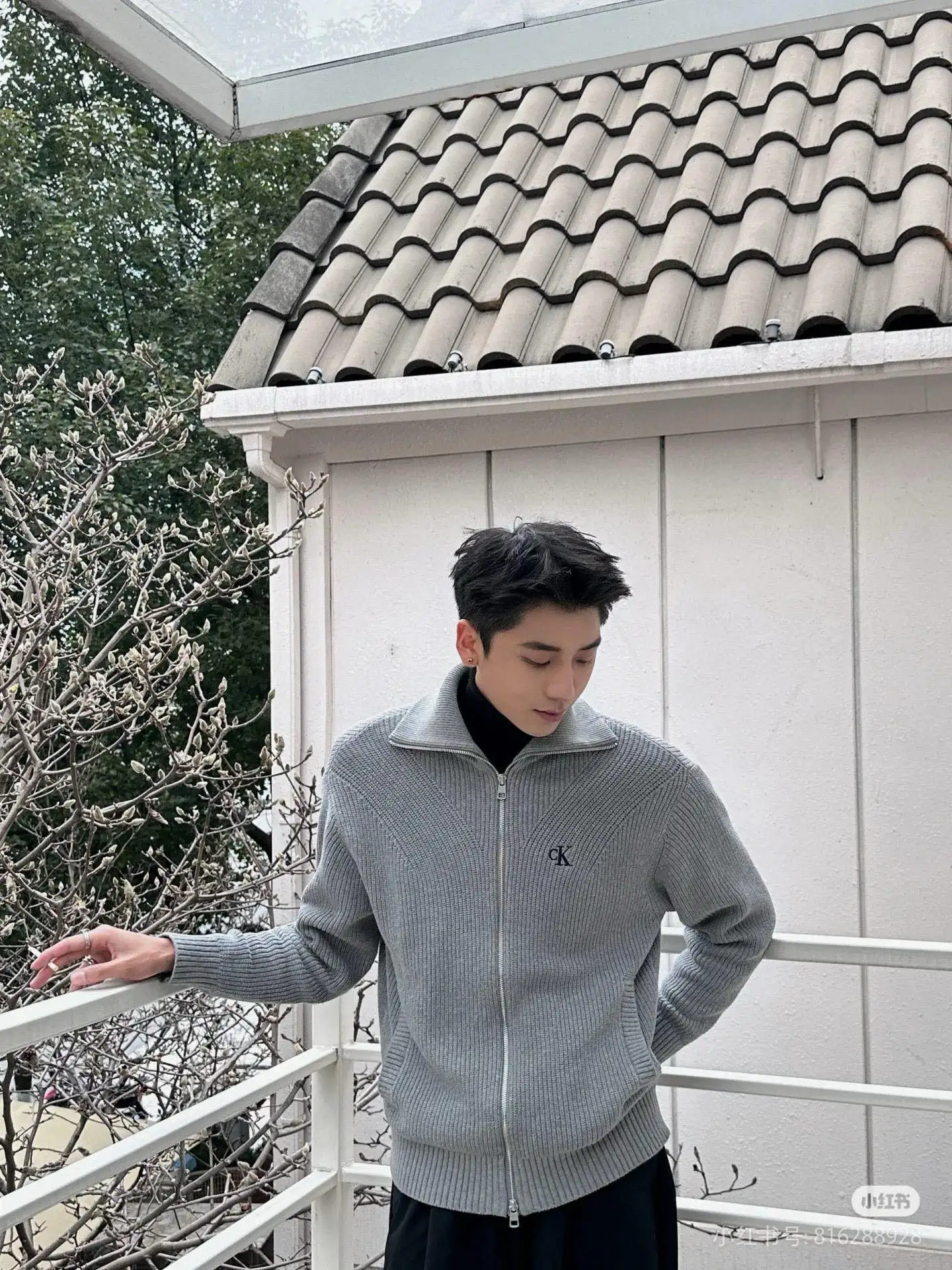 Logo-Embroidered Zip-Up Knit Cardigan D18023085 — view 15