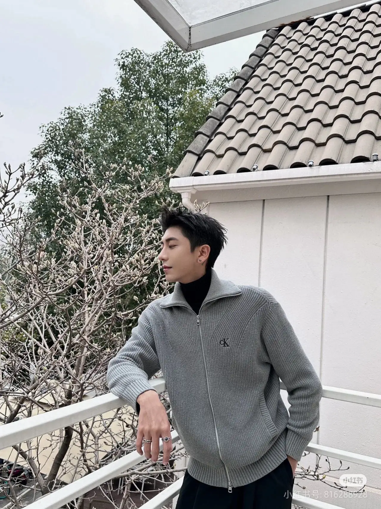 Logo-Embroidered Zip-Up Knit Cardigan D18023085 — view 17