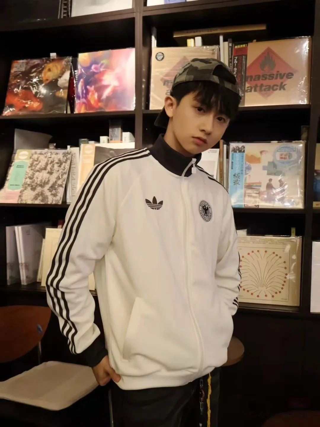 Adidas Originals Germany Retro Track Jacket D18023038 — view 9