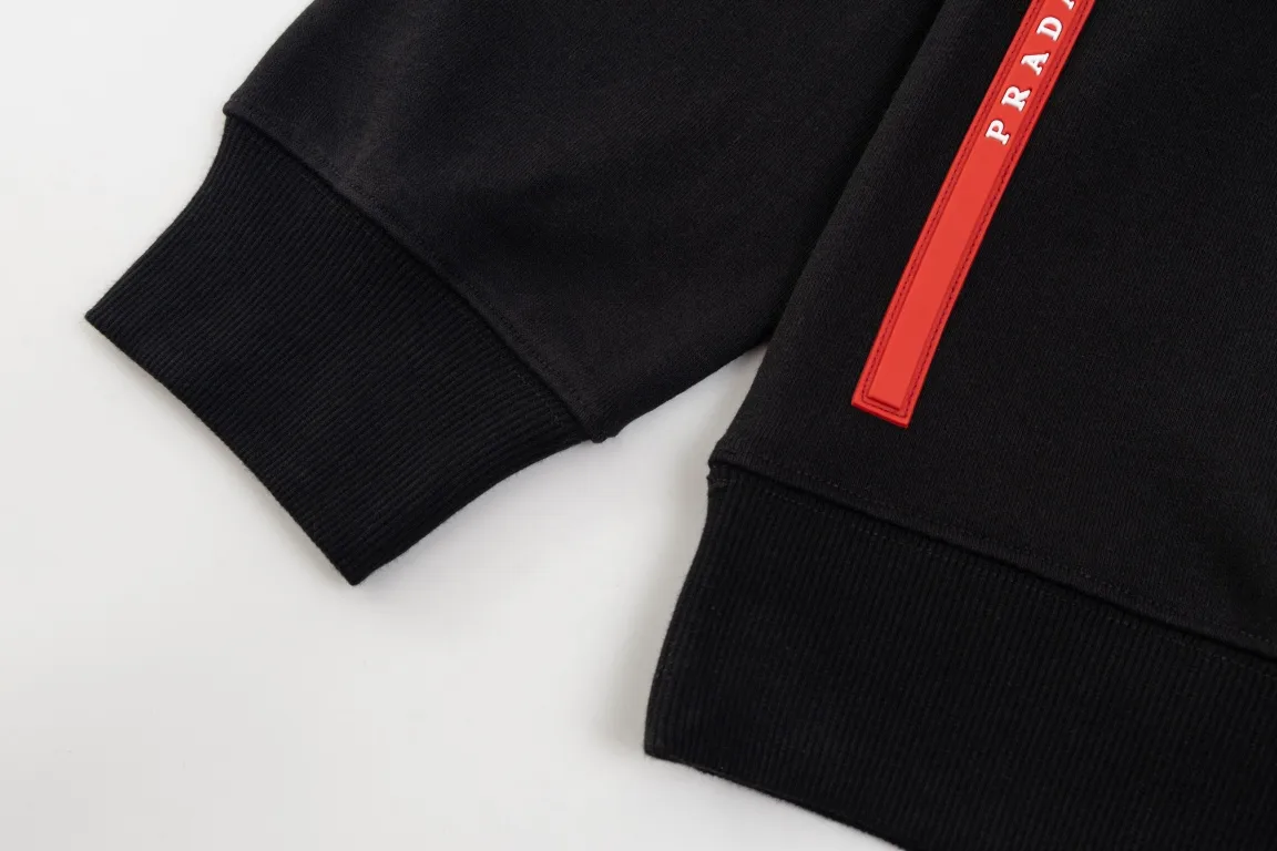 Logo-Badge Cotton-Terry Sweatshirt D18021183 — view 5