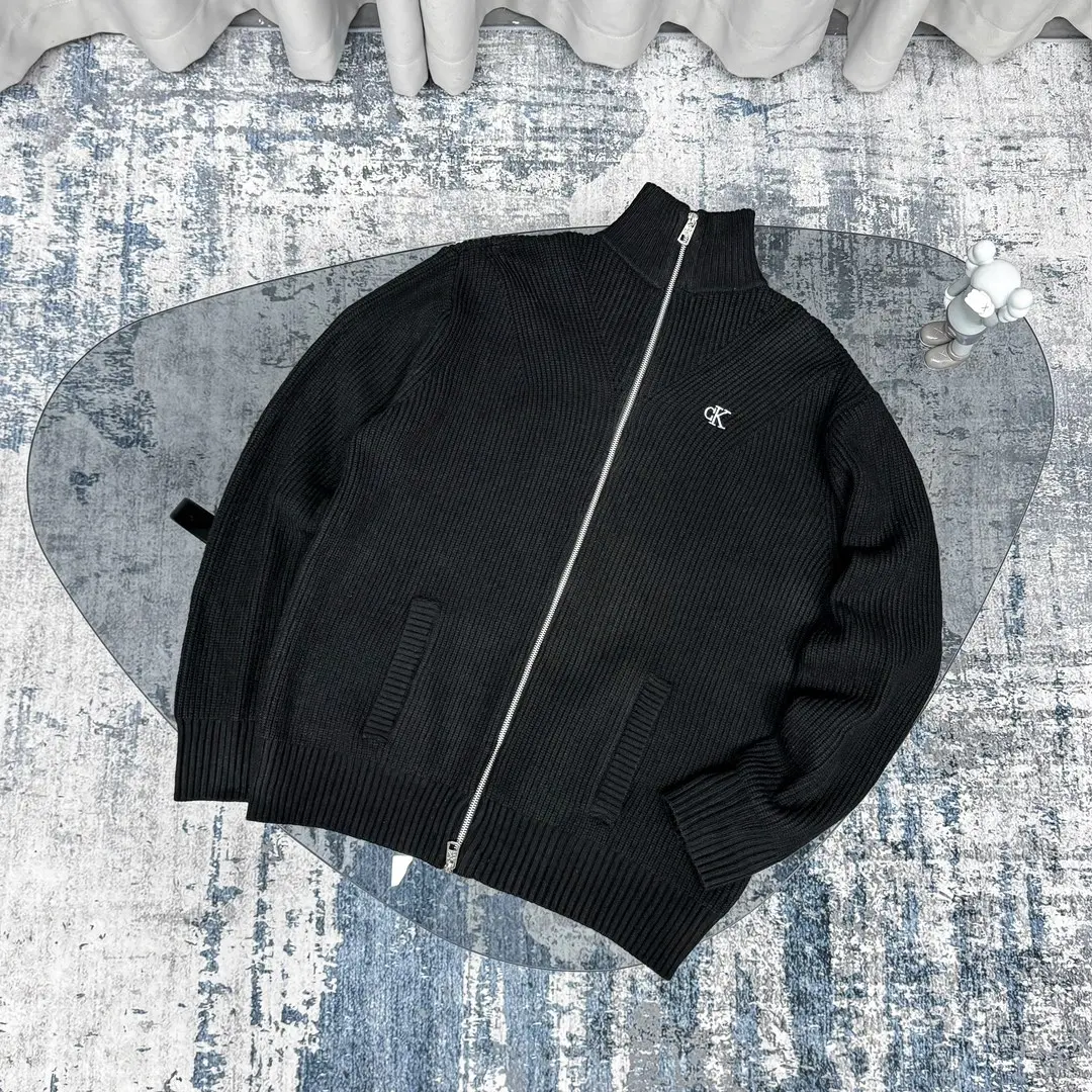 Logo-Embroidered Zip-Up Ribbed Knit Cardigan D18023086 — view 2