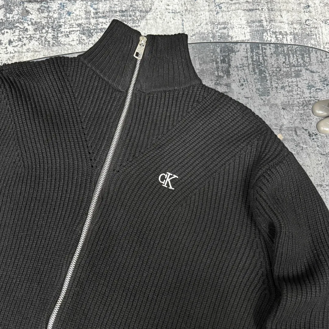 Logo-Embroidered Zip-Up Ribbed Knit Cardigan D18023086 — view 6