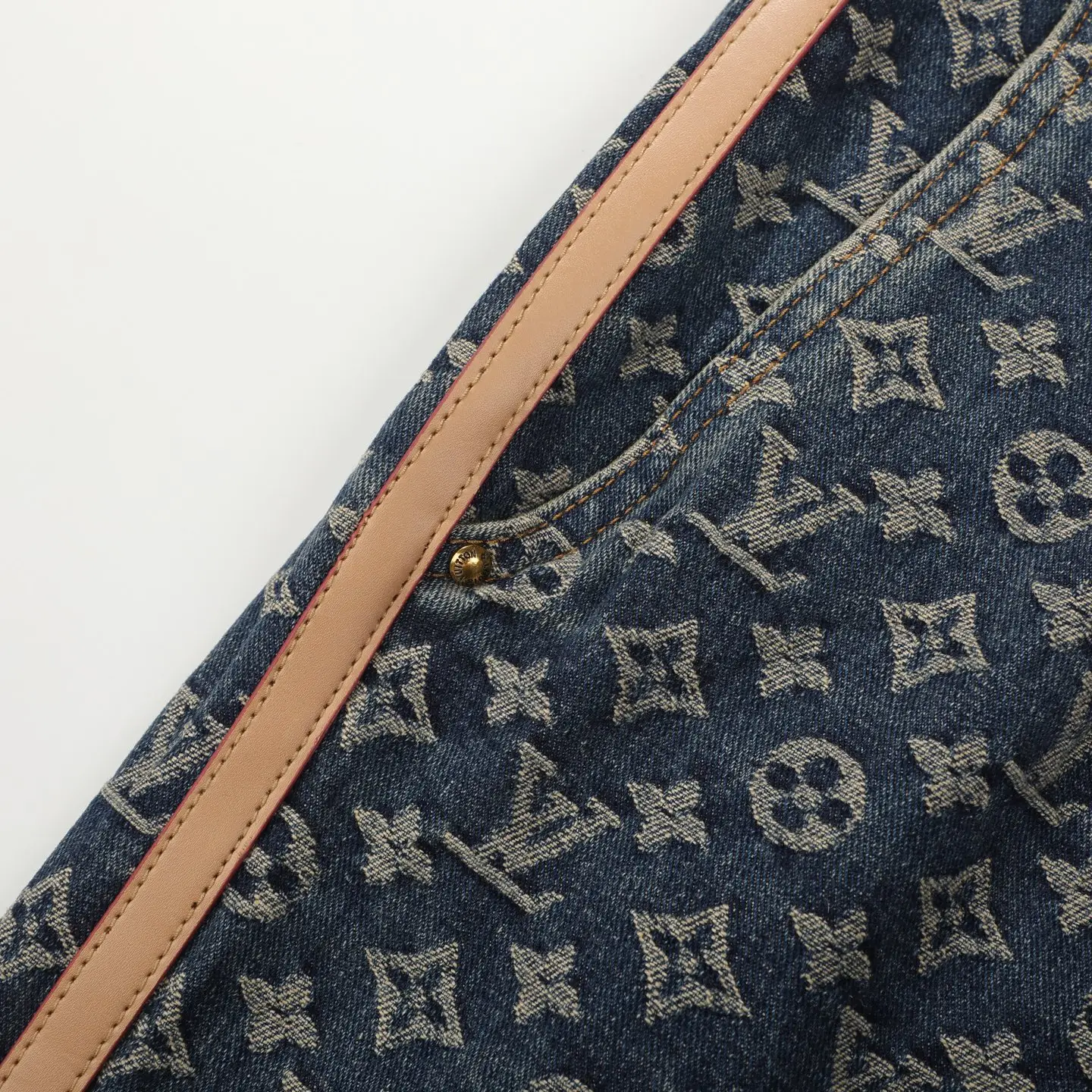 Monogram Jacquard Straight-Leg Jeans D18523116 — view 5