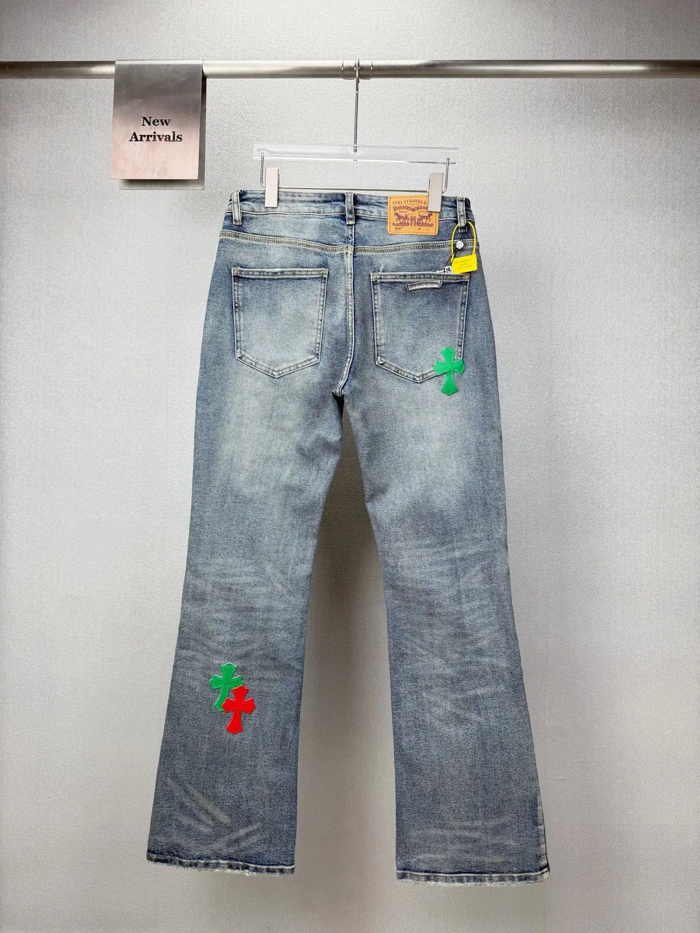 Cross Patch Flared Distressed Jeans D18523166 — view 2