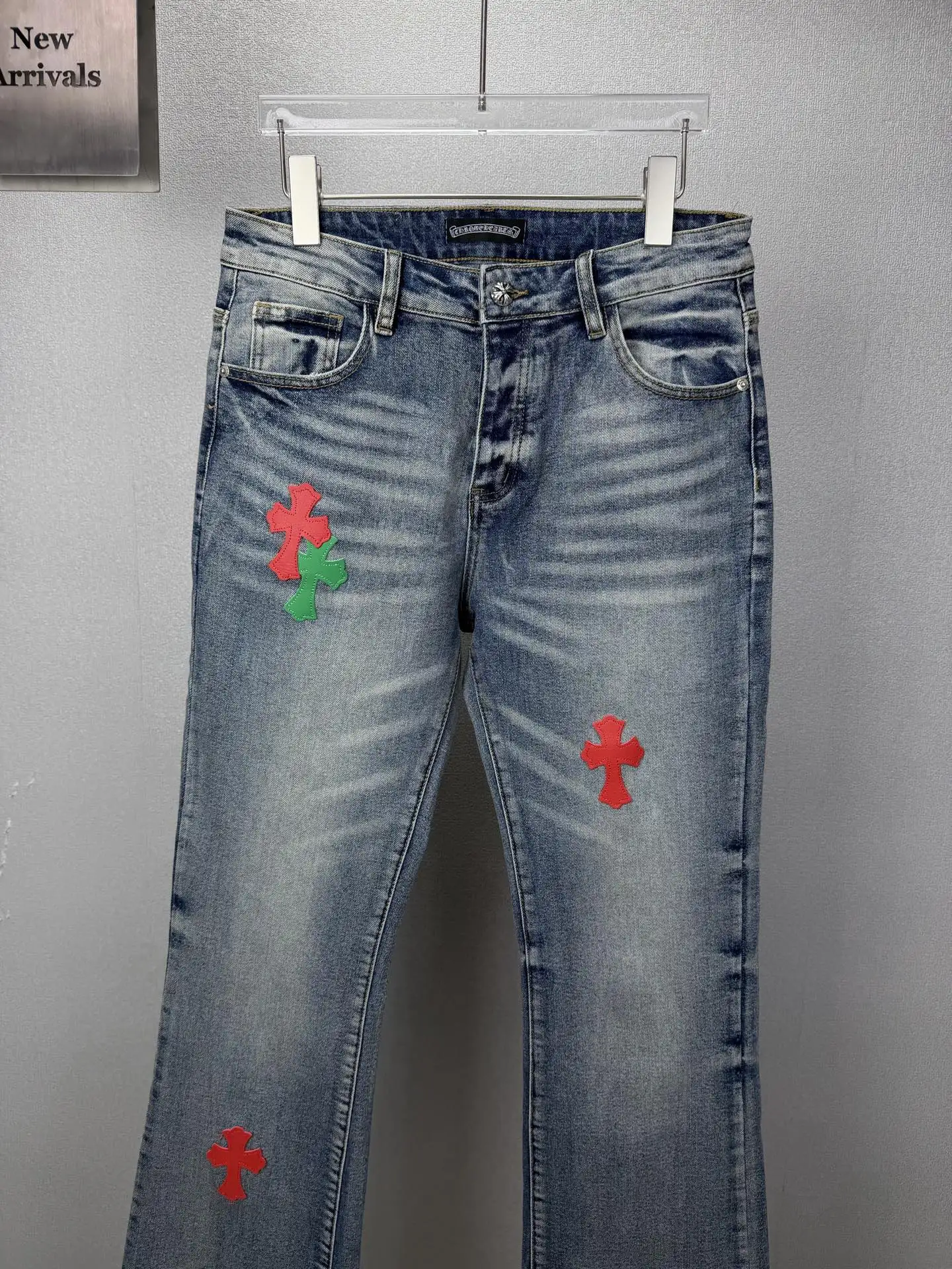 Cross Patch Flared Distressed Jeans D18523166 — view 5