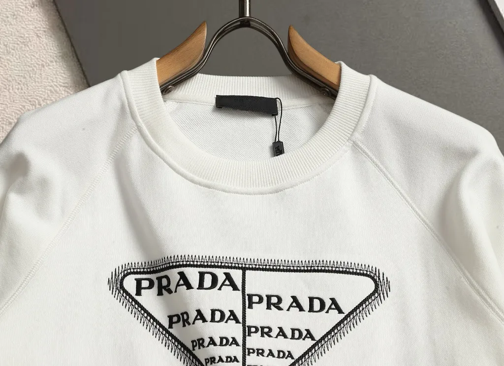 Logo-Embroidered Cotton-Blend Sweatshirt D18521501 — view 3