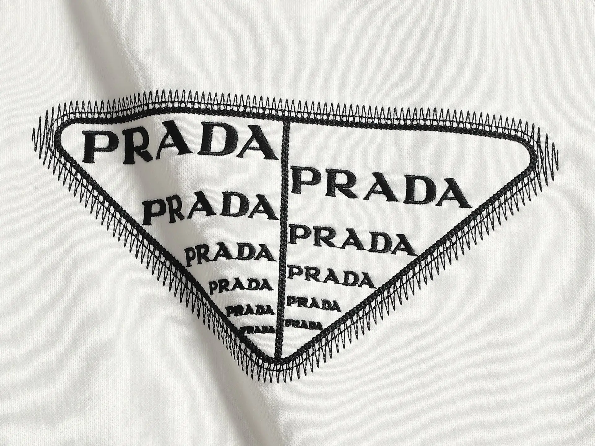 Logo-Embroidered Cotton-Blend Sweatshirt D18521501 — view 4