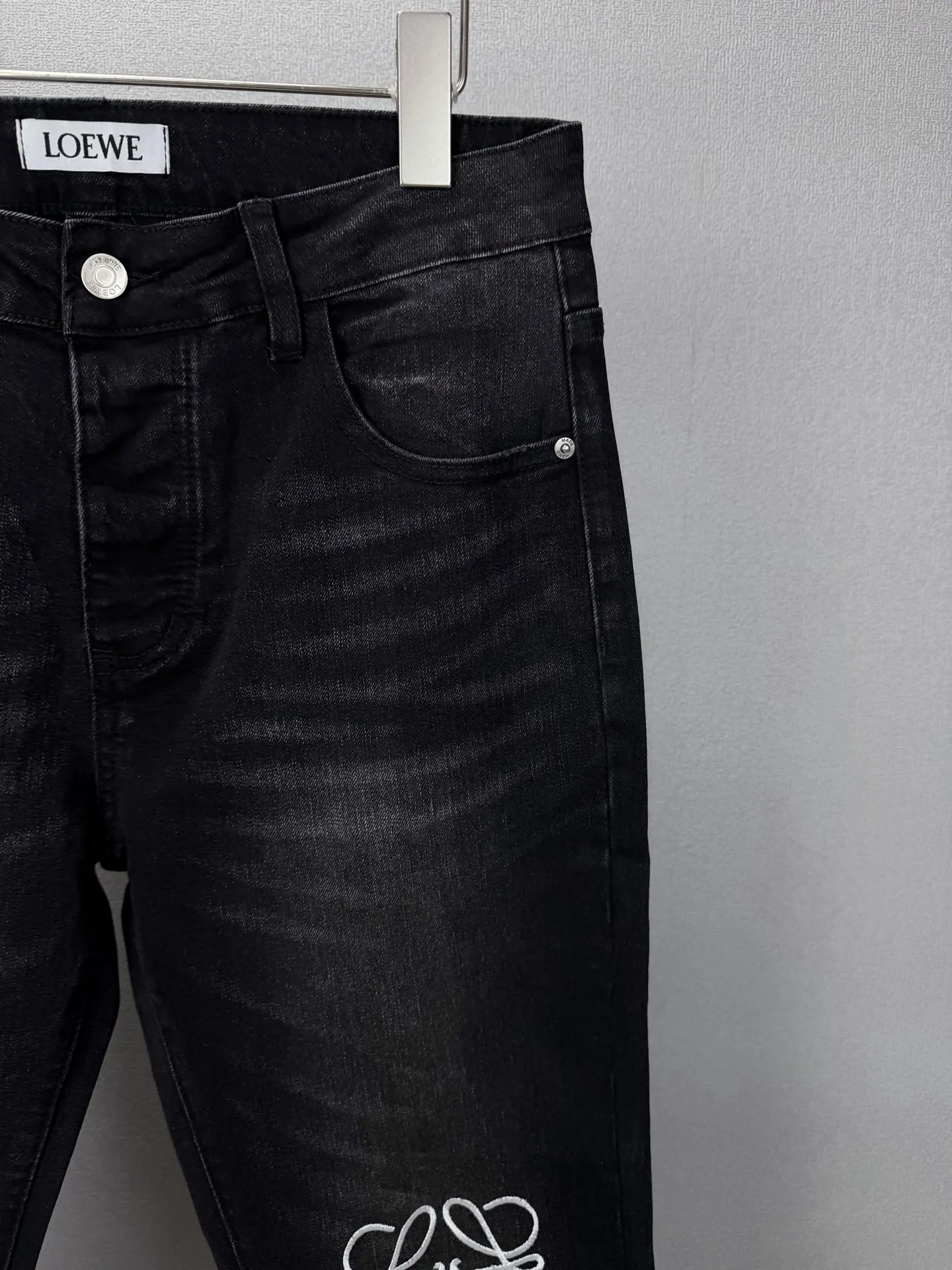 Anagram Embroidered Flared Jeans D18522699 — view 4