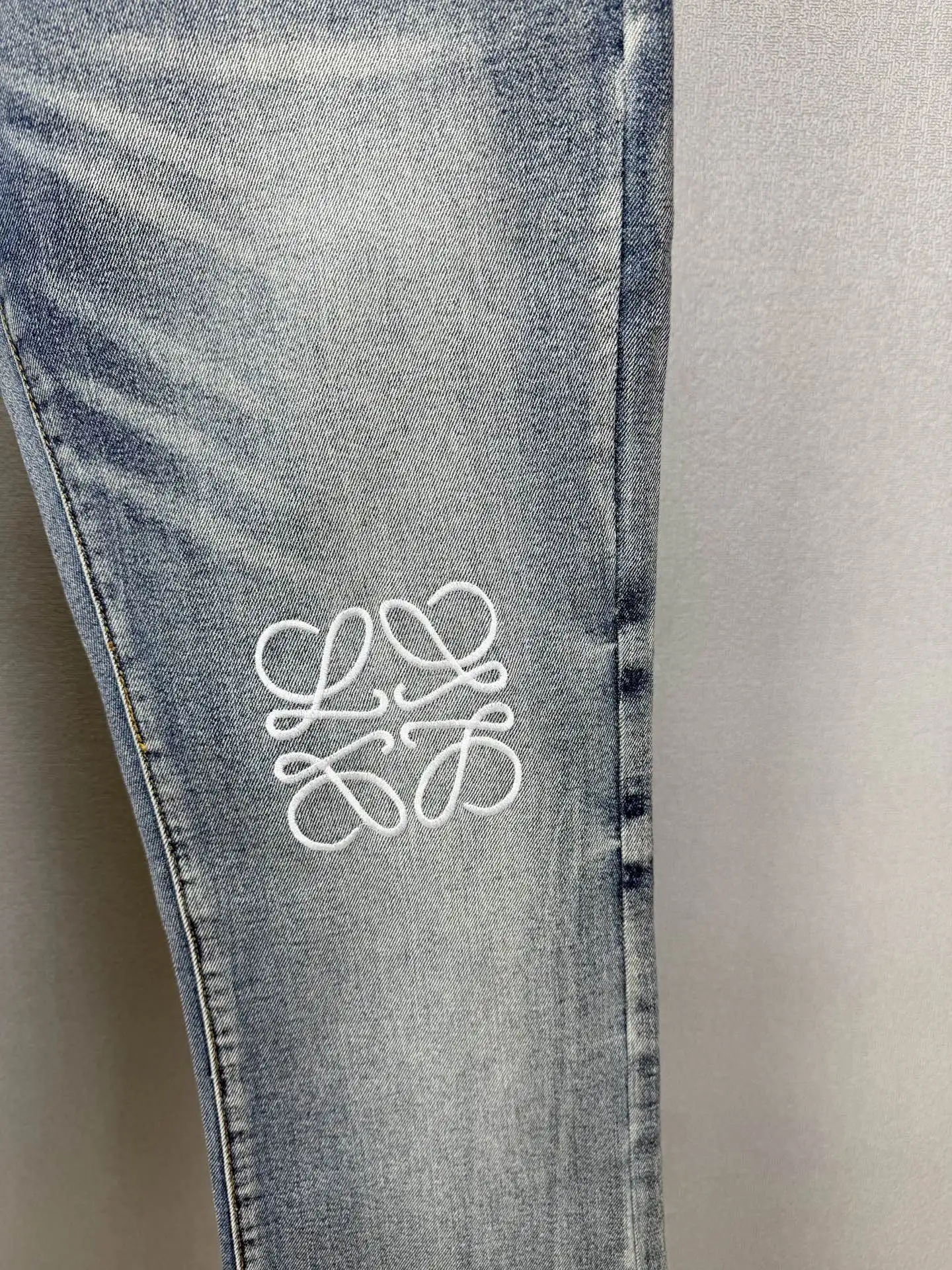 Anagram Embroidered Flared Jeans D18522698 — view 7