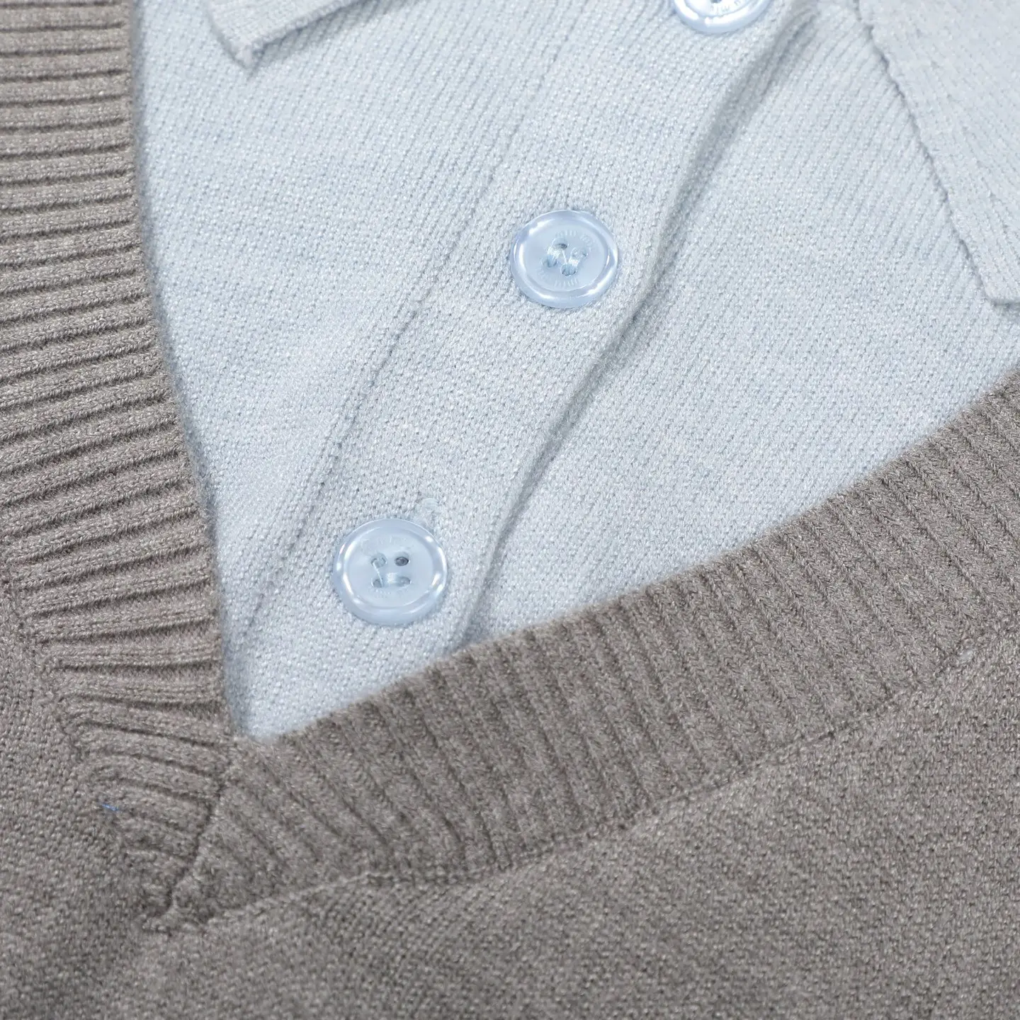 Layered Wool-Blend V-Neck Sweater D18523078 — view 4