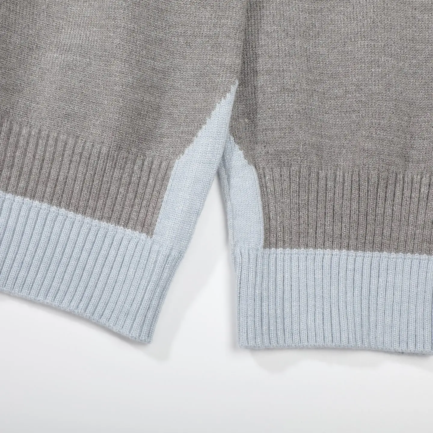 Layered Wool-Blend V-Neck Sweater D18523078 — view 7