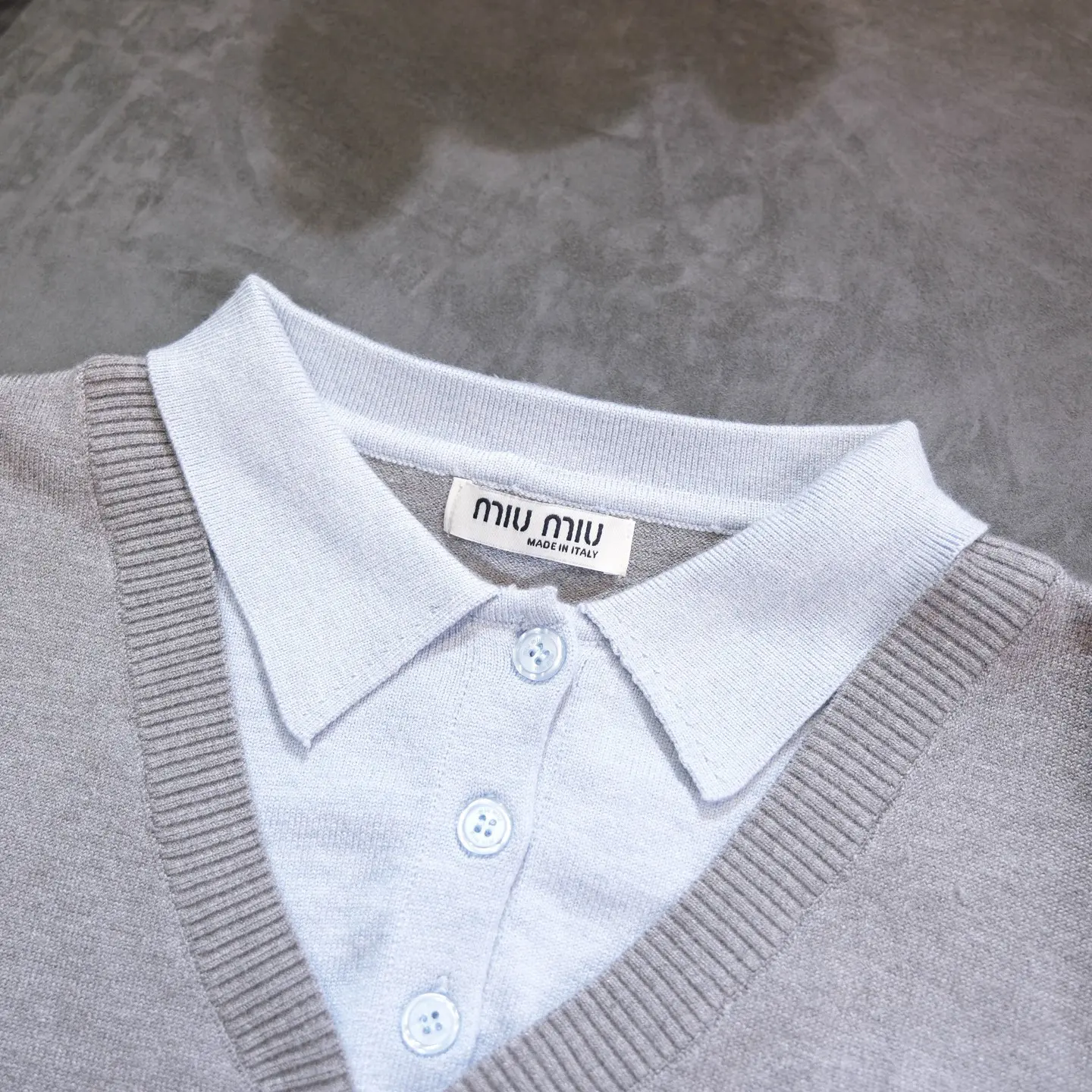 Layered Wool-Blend V-Neck Sweater D18523077 — view 3