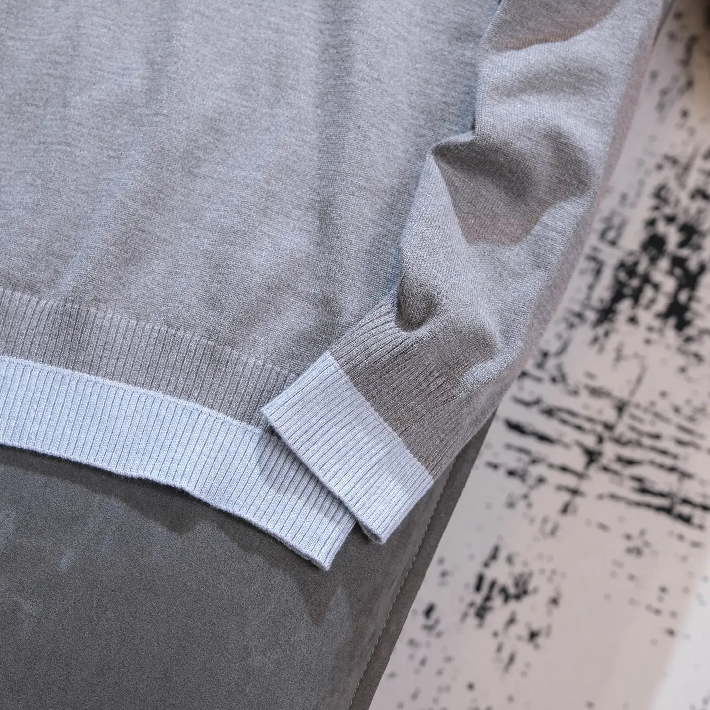 Layered Wool-Blend V-Neck Sweater D18523077 — view 4