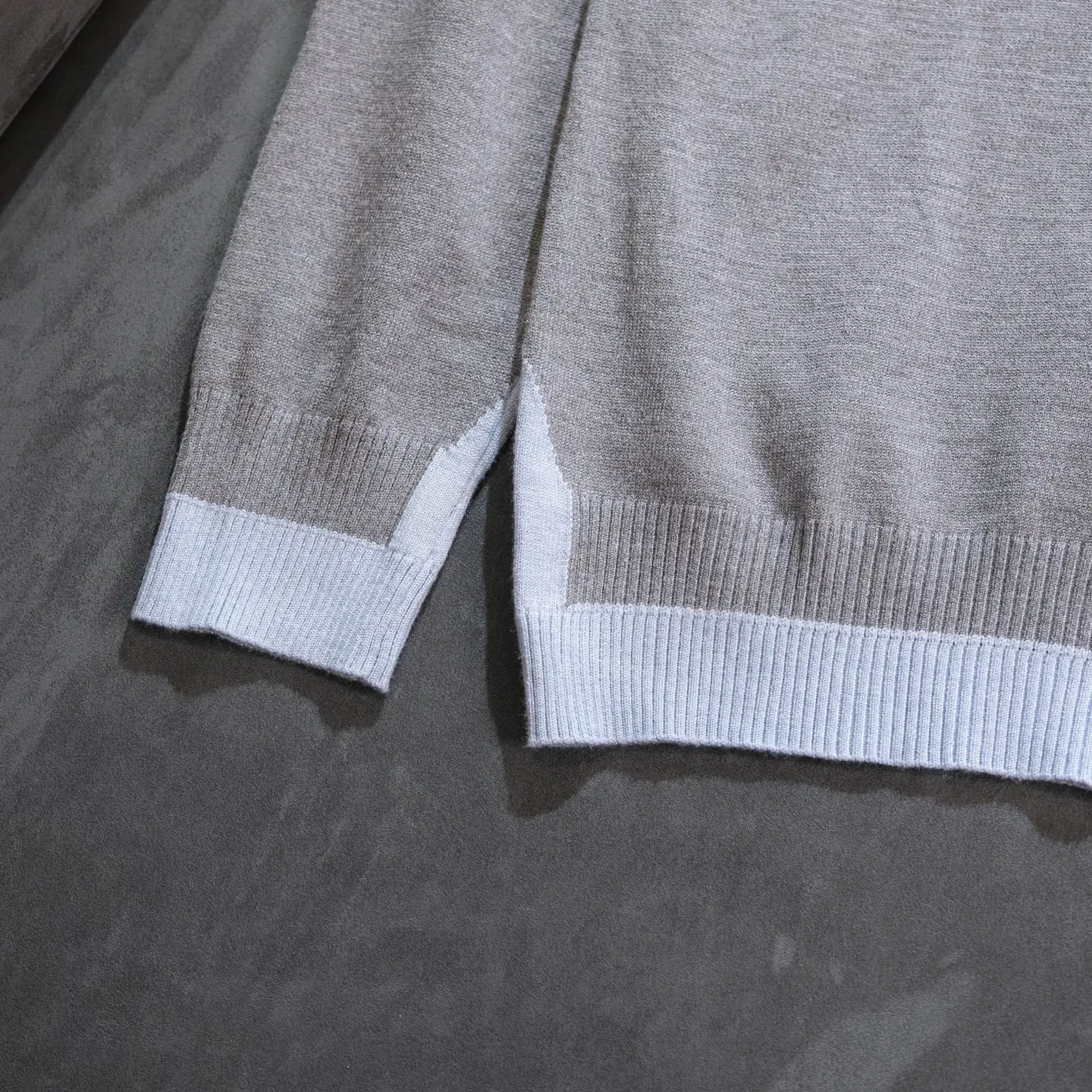 Layered Wool-Blend V-Neck Sweater D18523077 — view 5