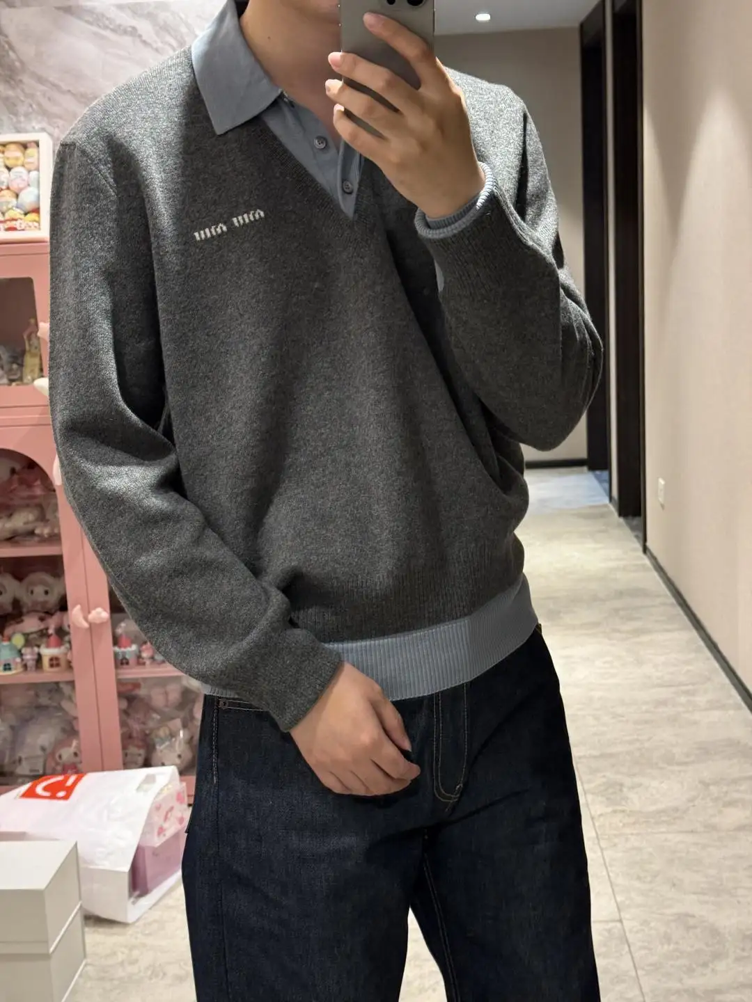 Layered-Effect Wool-Blend V-Neck Sweater D18523076
