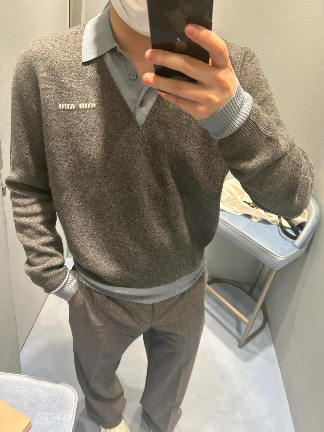Layered-Effect Wool-Blend V-Neck Sweater D18523076 — view 4