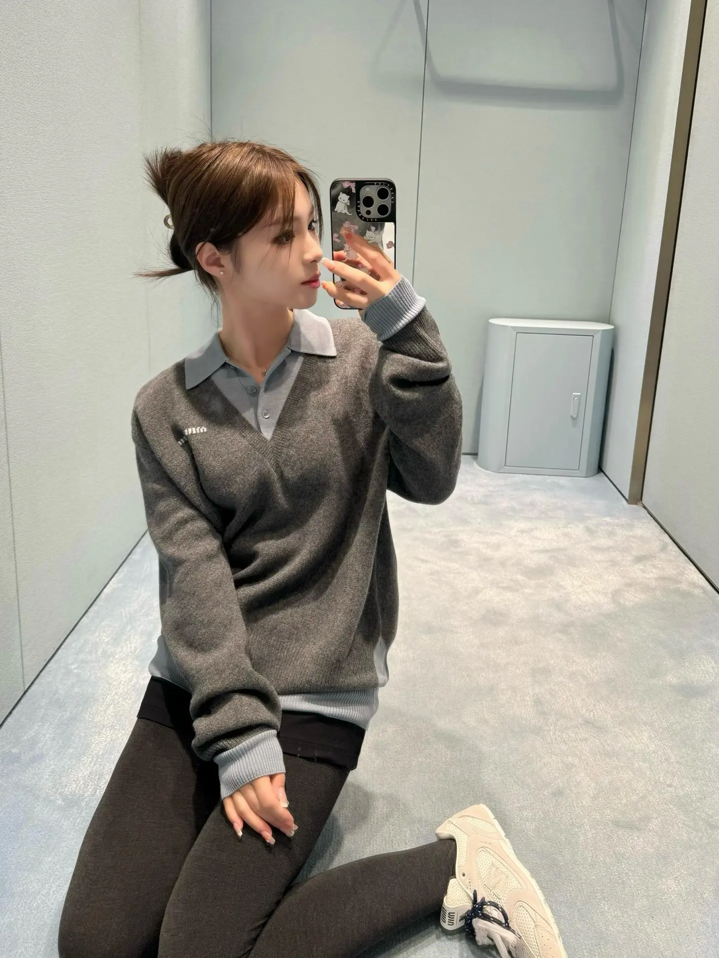Layered-Effect Wool-Blend V-Neck Sweater D18523076 — view 10