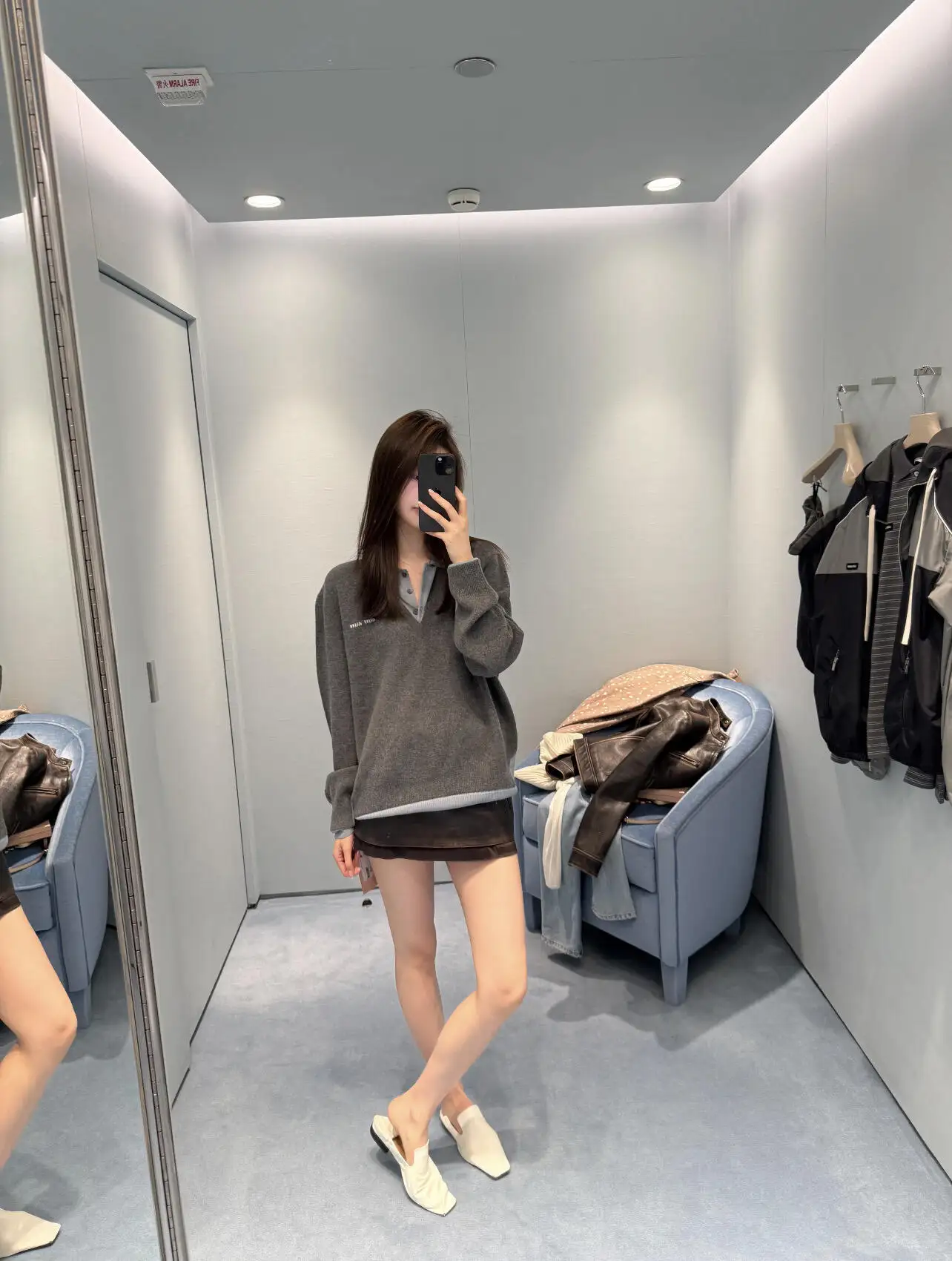 Layered-Effect Wool-Blend V-Neck Sweater D18523076 — view 29