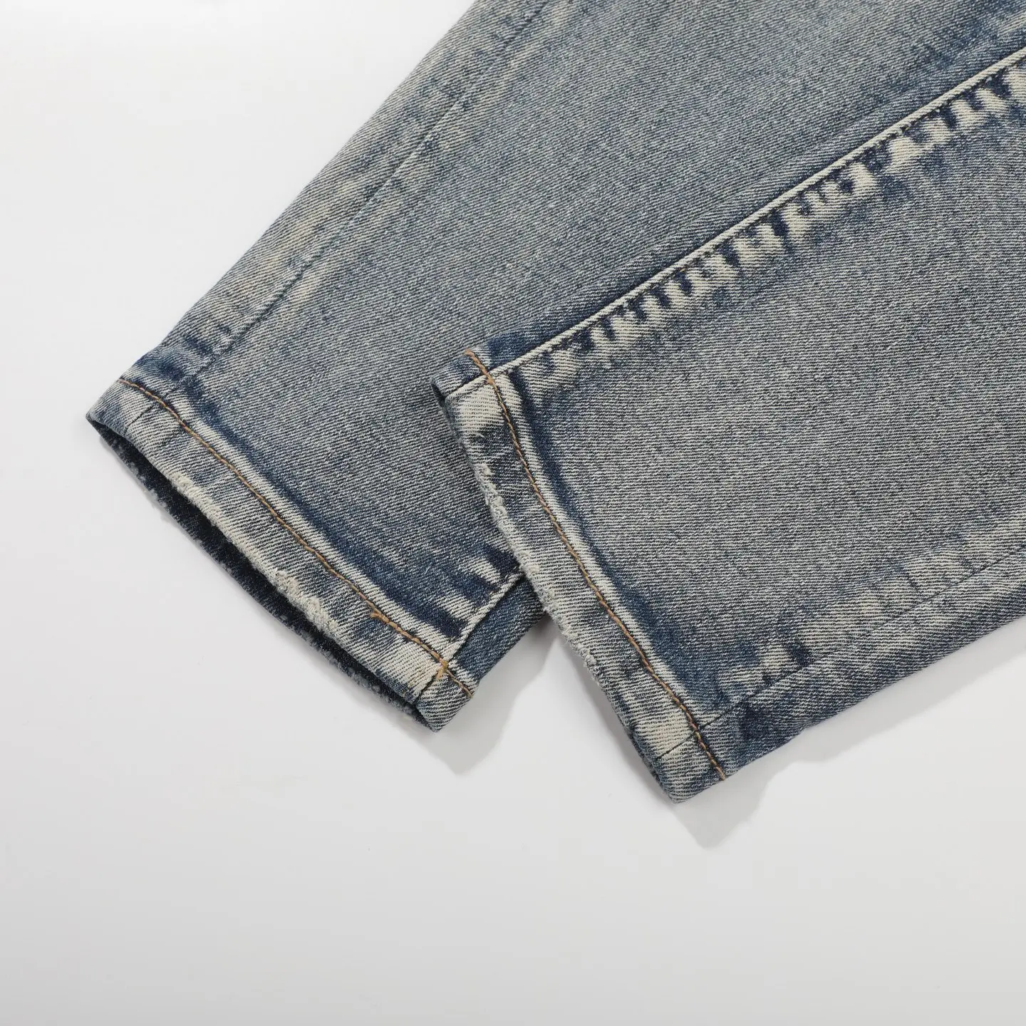 Distressed Slim-Fit Graphic Patch Jeans D18523106 — view 8