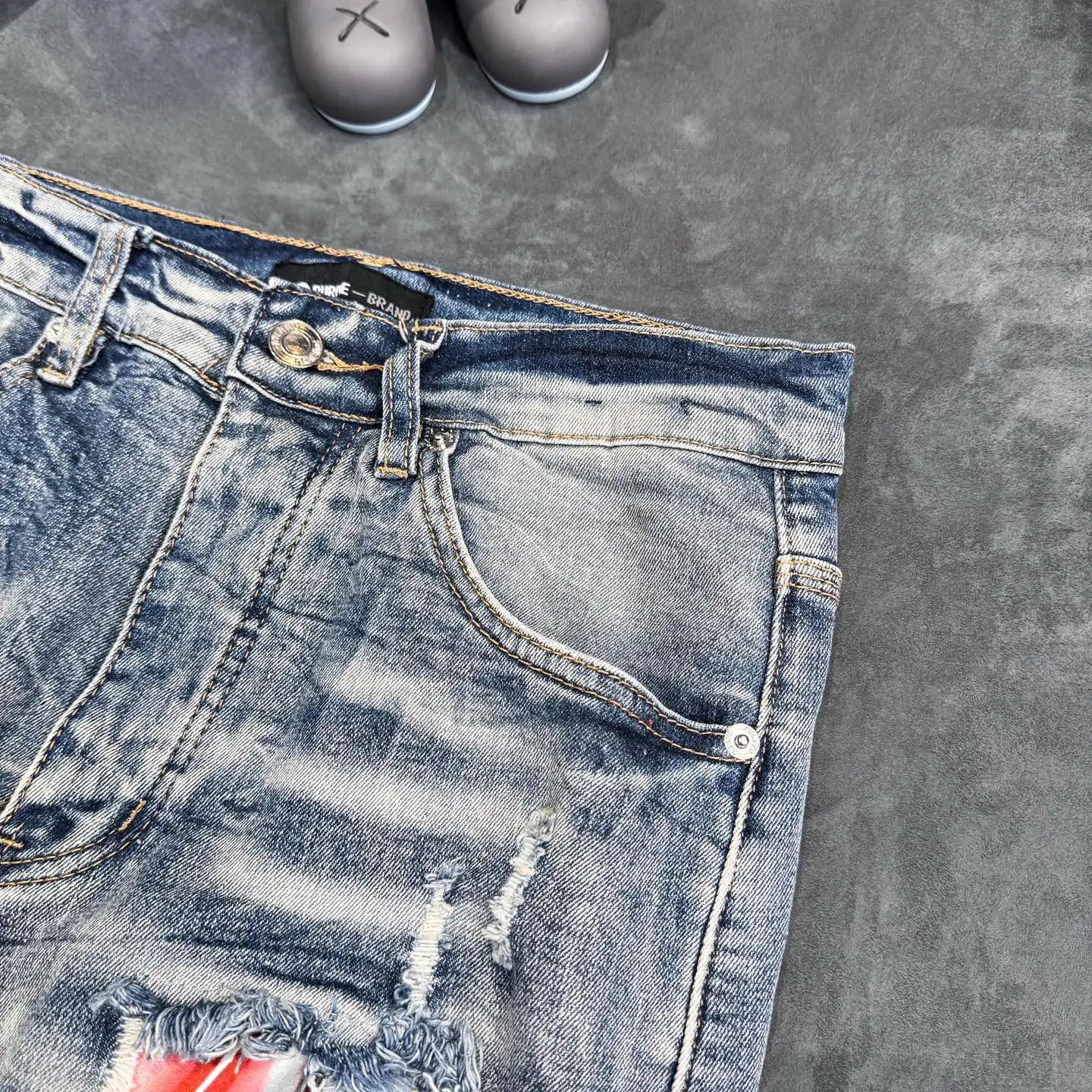 Distressed Slim-Fit Graphic Patch Jeans D18523107 — view 4