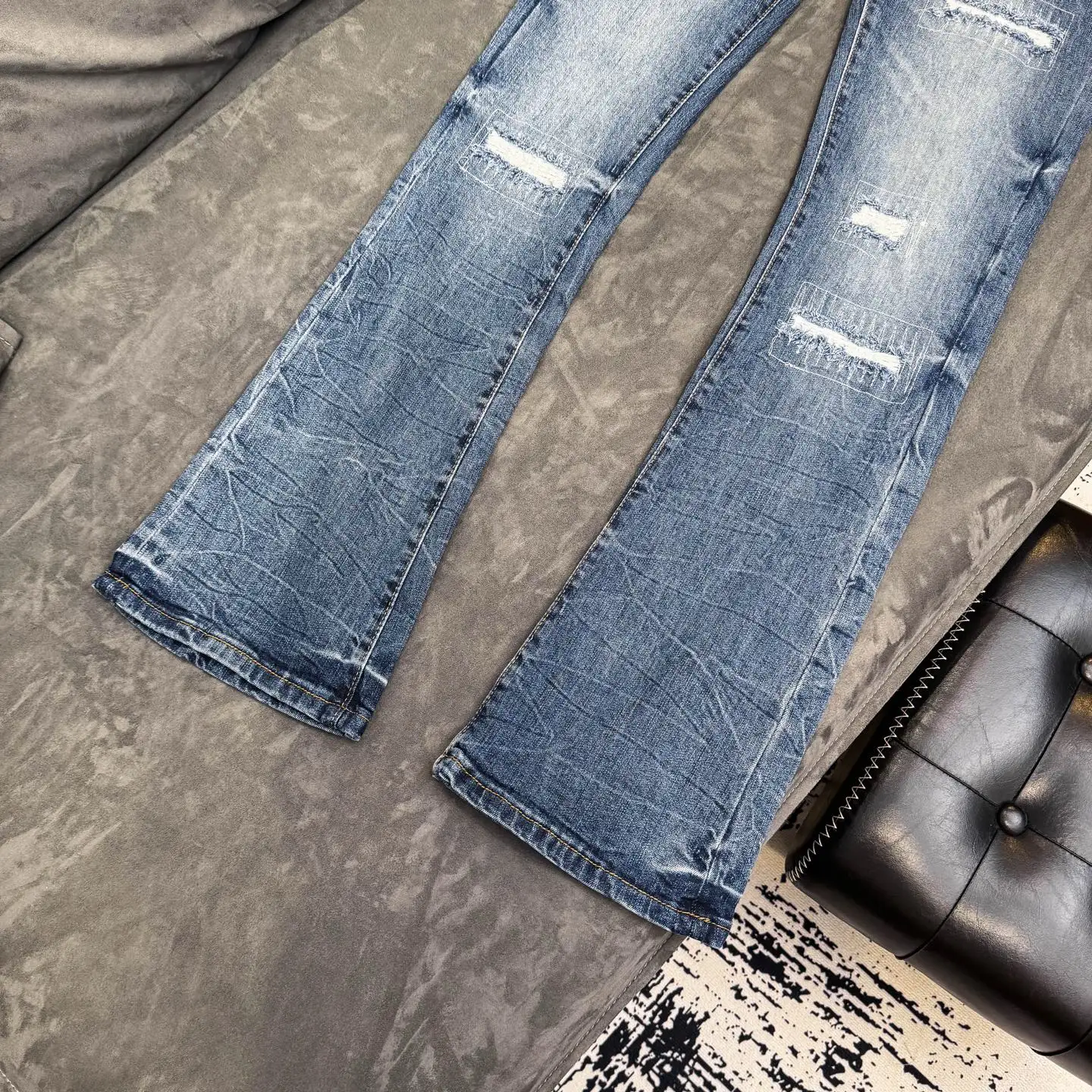 Distressed Flare-Leg Jeans D18523105 — view 7