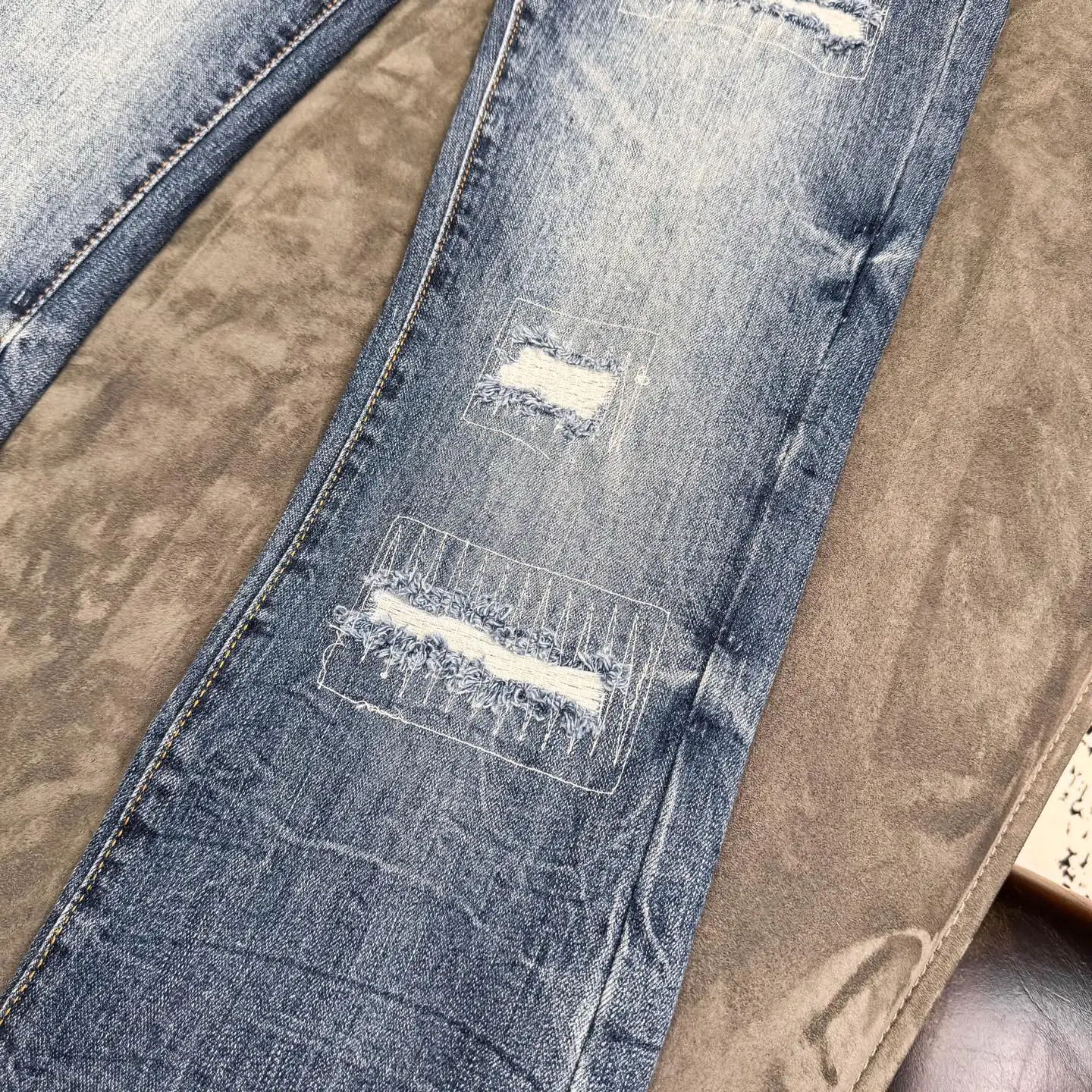 Distressed Flare-Leg Jeans D18523105 — view 8