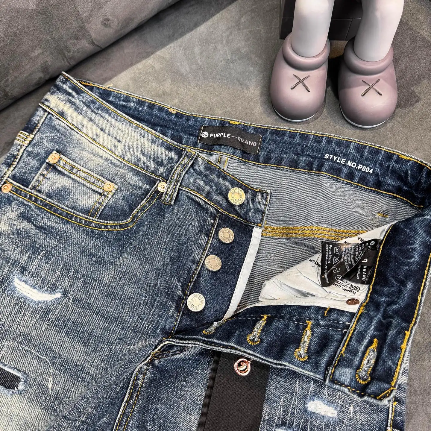 Distressed Flare-Leg Jeans D18523099 — view 5