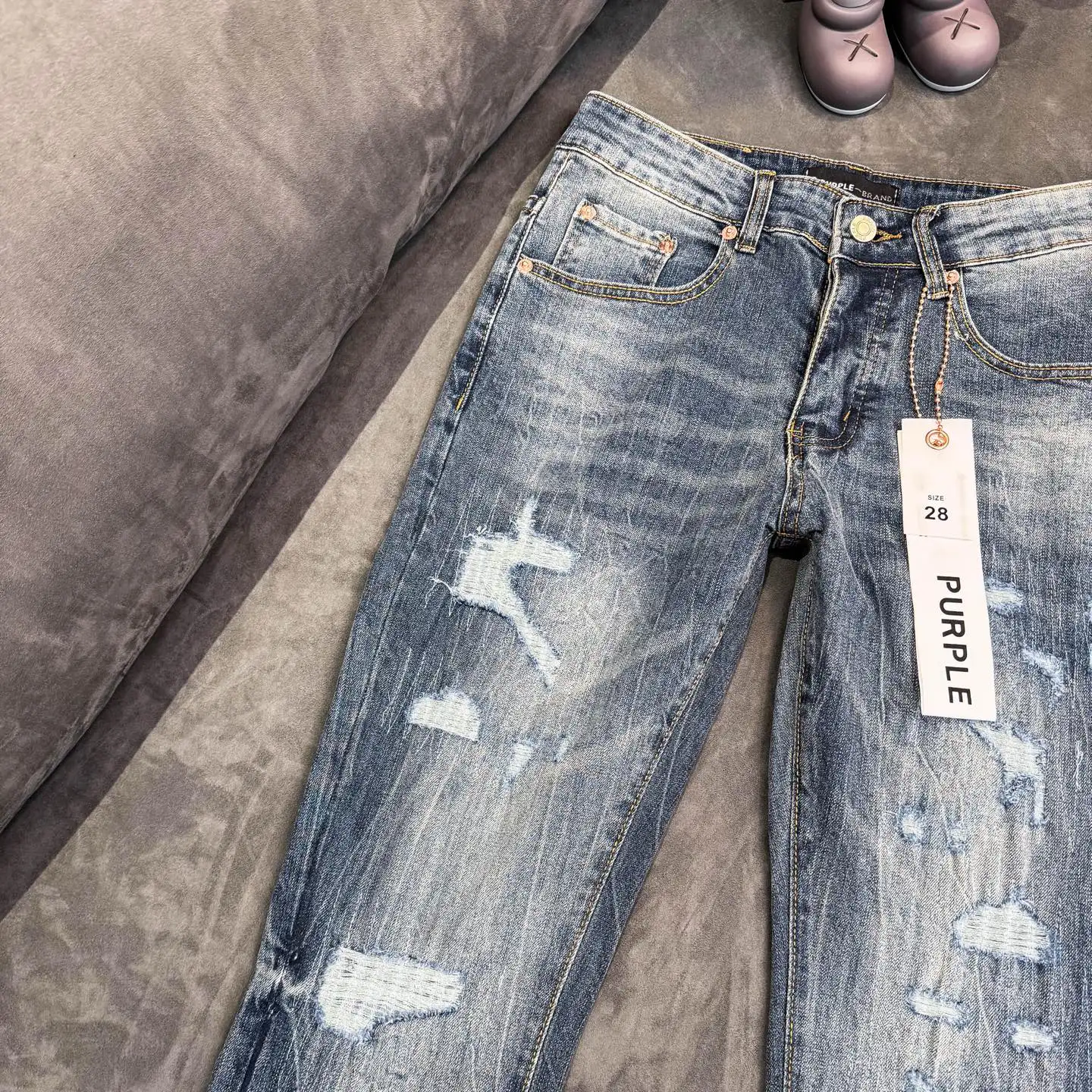 Distressed Embroidered Patch Flare Jeans D18523112 — view 6