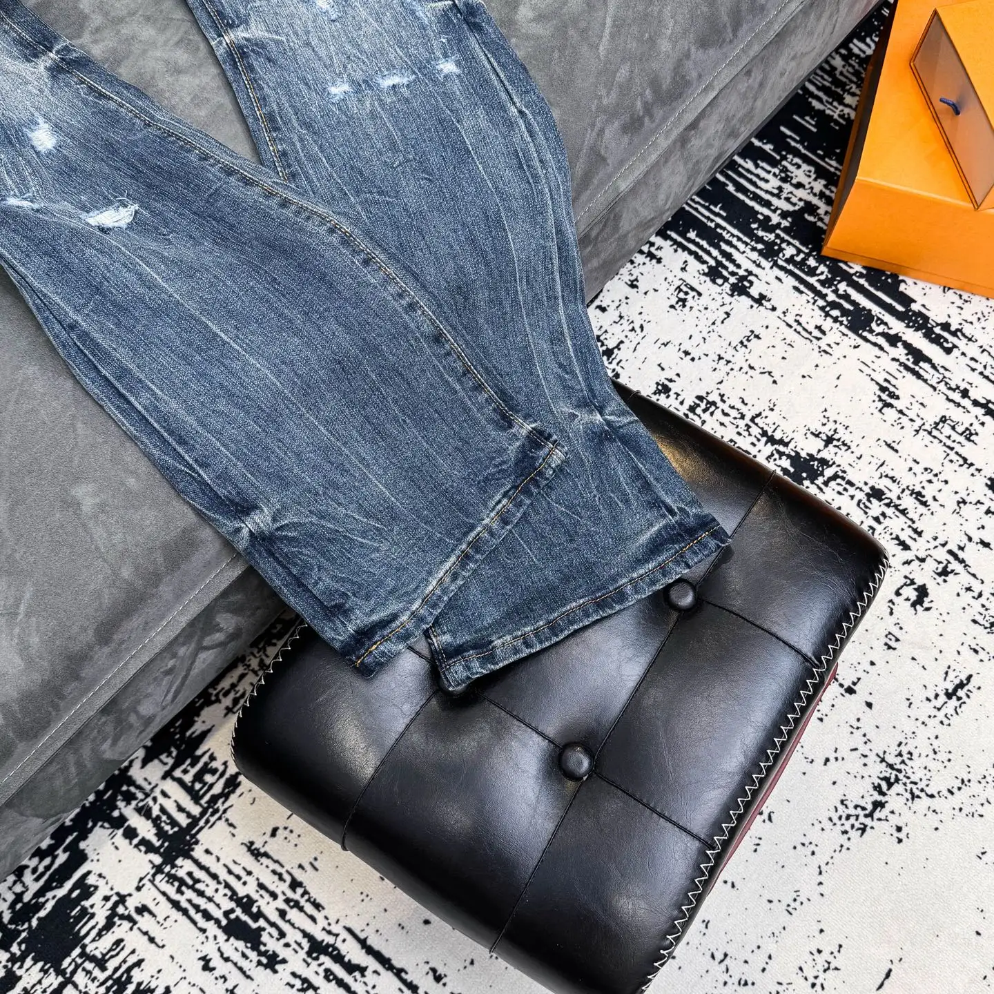 Distressed Embroidered Patch Flare Jeans D18523112 — view 9