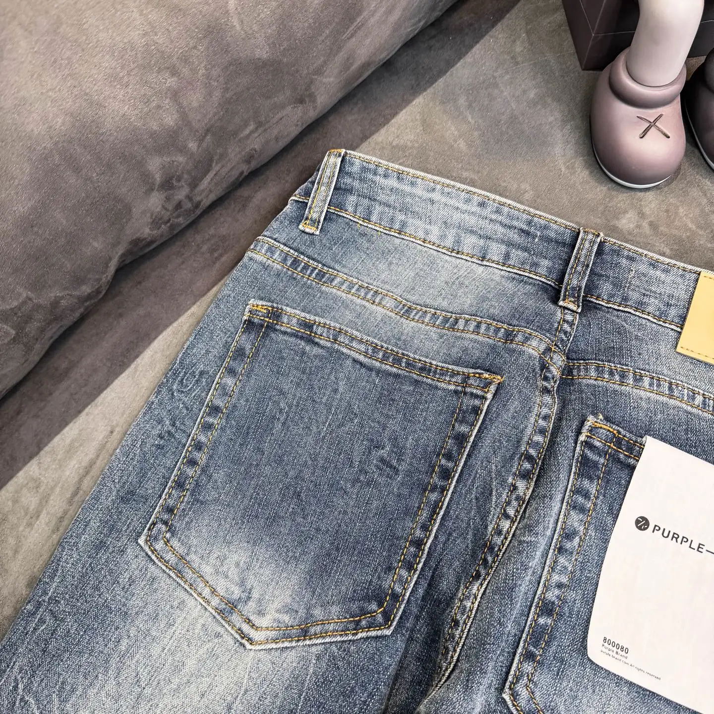 Distressed Embroidered Patch Flare Jeans D18523112 — view 11