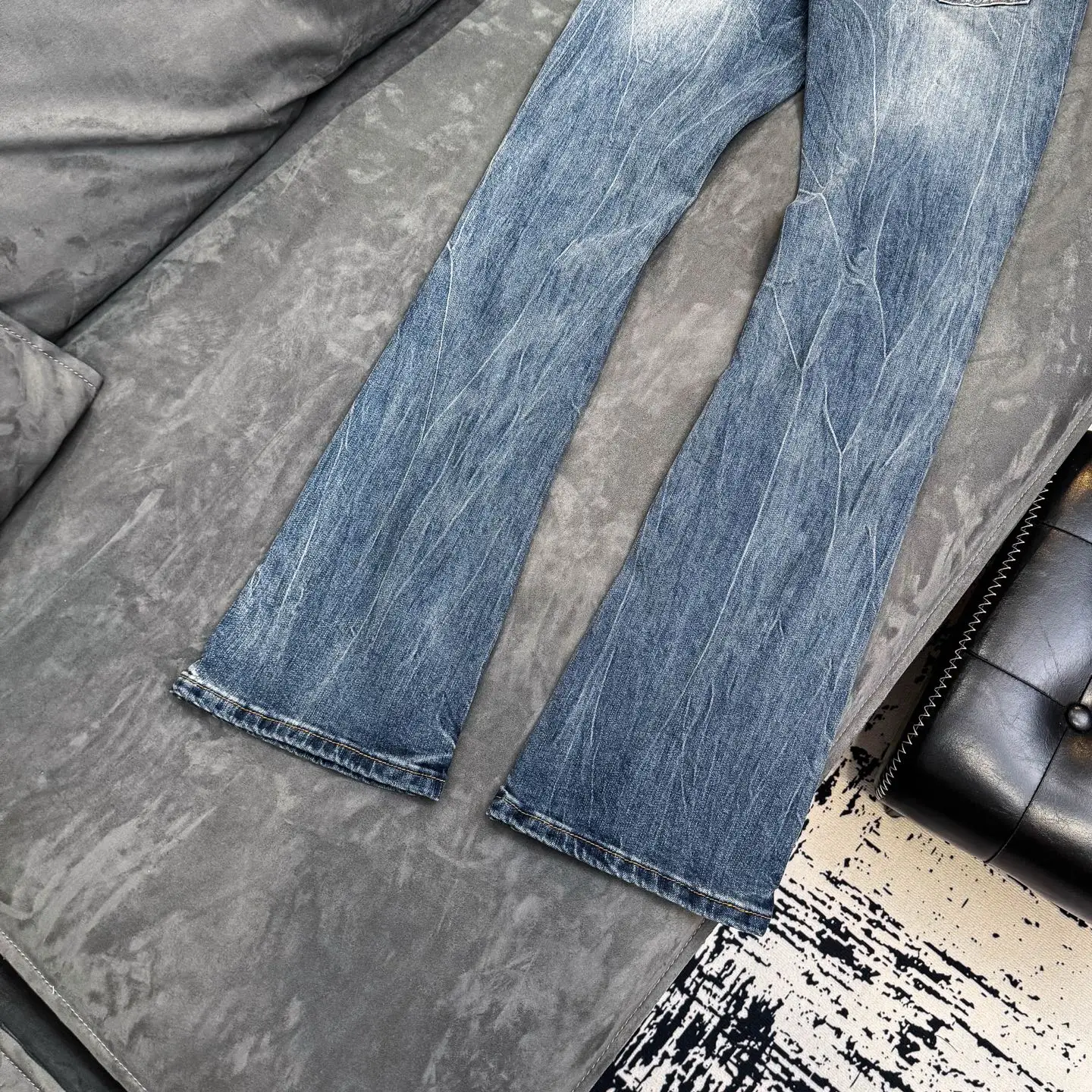 Distressed Embroidered Patch Flare Jeans D18523112 — view 12