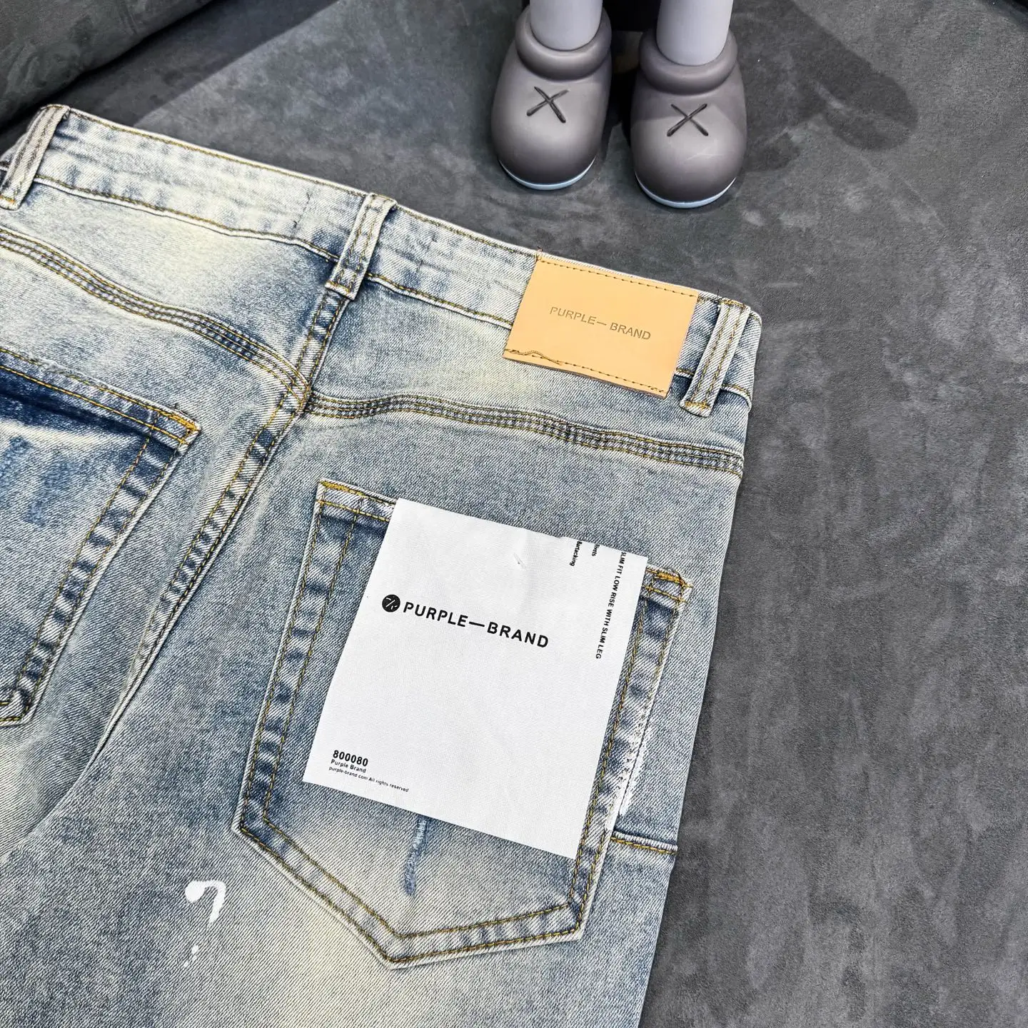 Logo Print Paint-Splatter Flare Jeans D18523097 — view 14