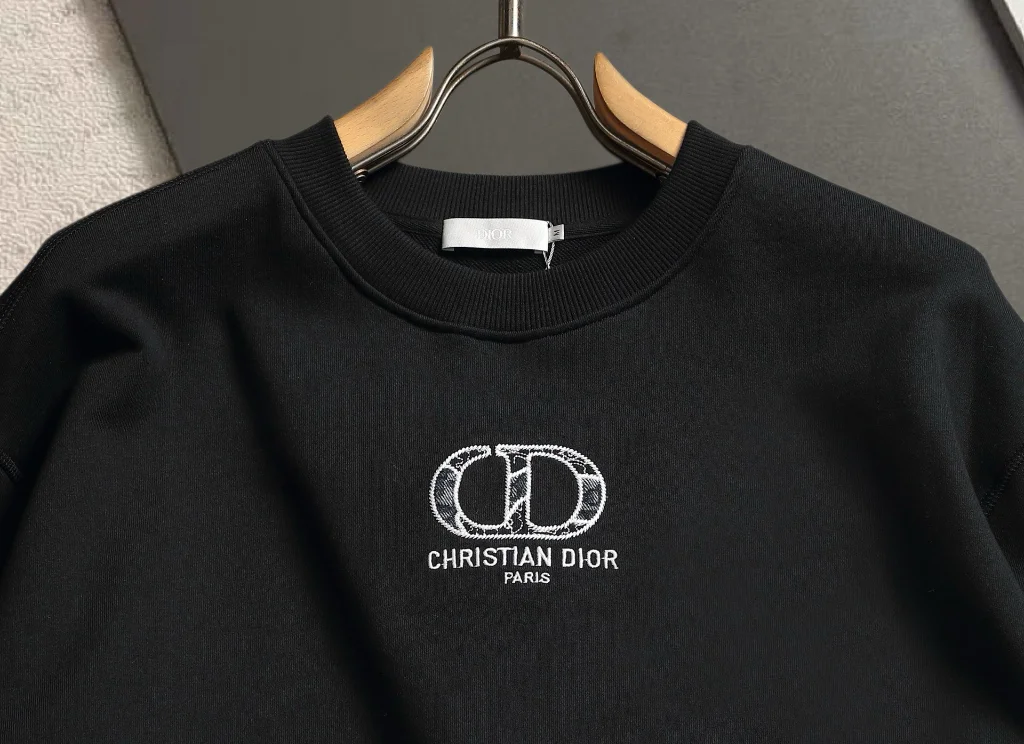 CD Logo Embroidered Crew-Neck Sweatshirt D19021507 — view 3
