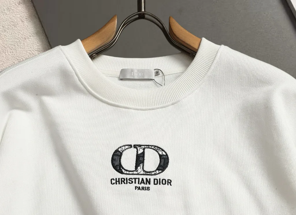CD Logo Embroidered Crew-Neck Sweatshirt D19021506 — view 3