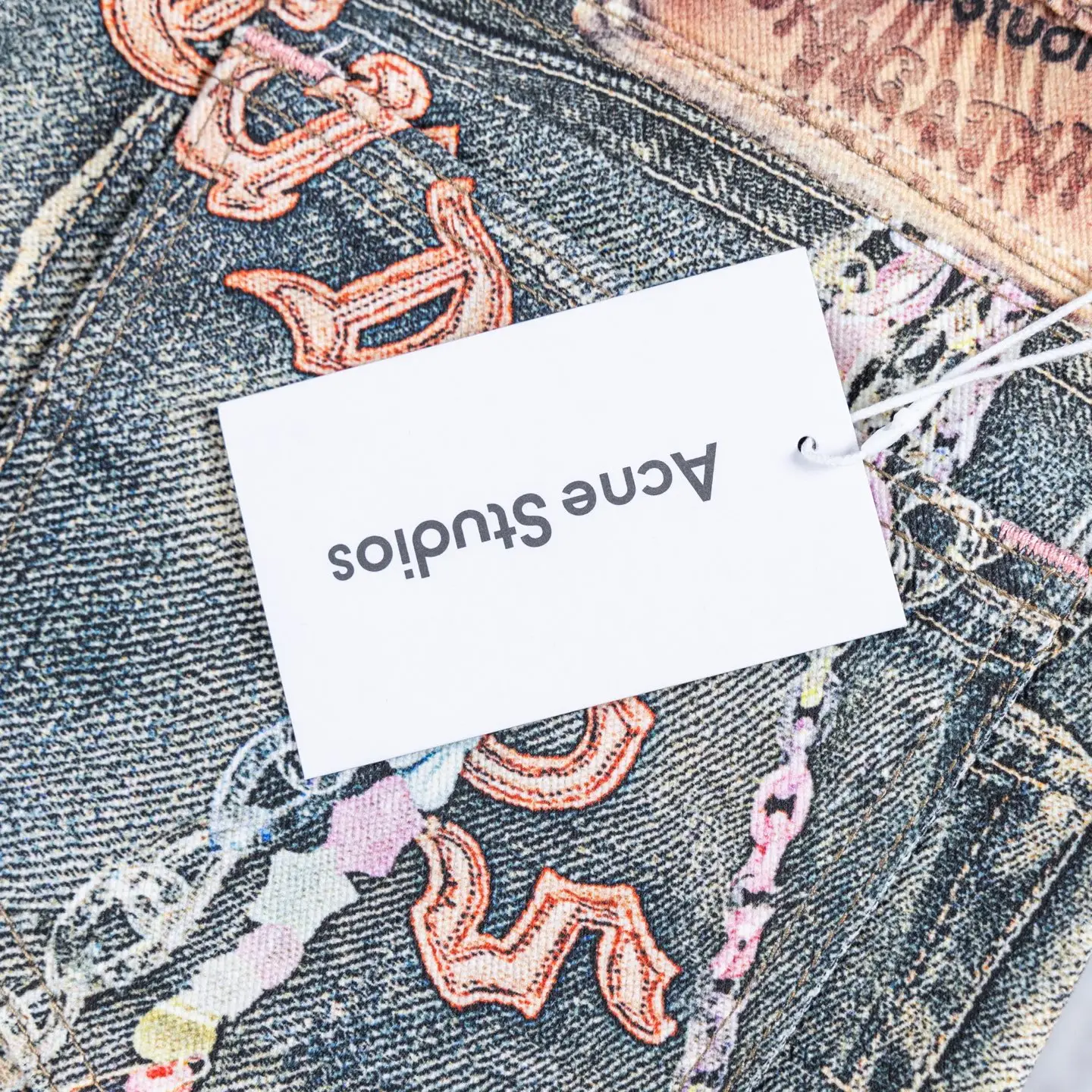 Trompe L'oeil Chain Print Wide-Leg Jeans D19023900 — view 9