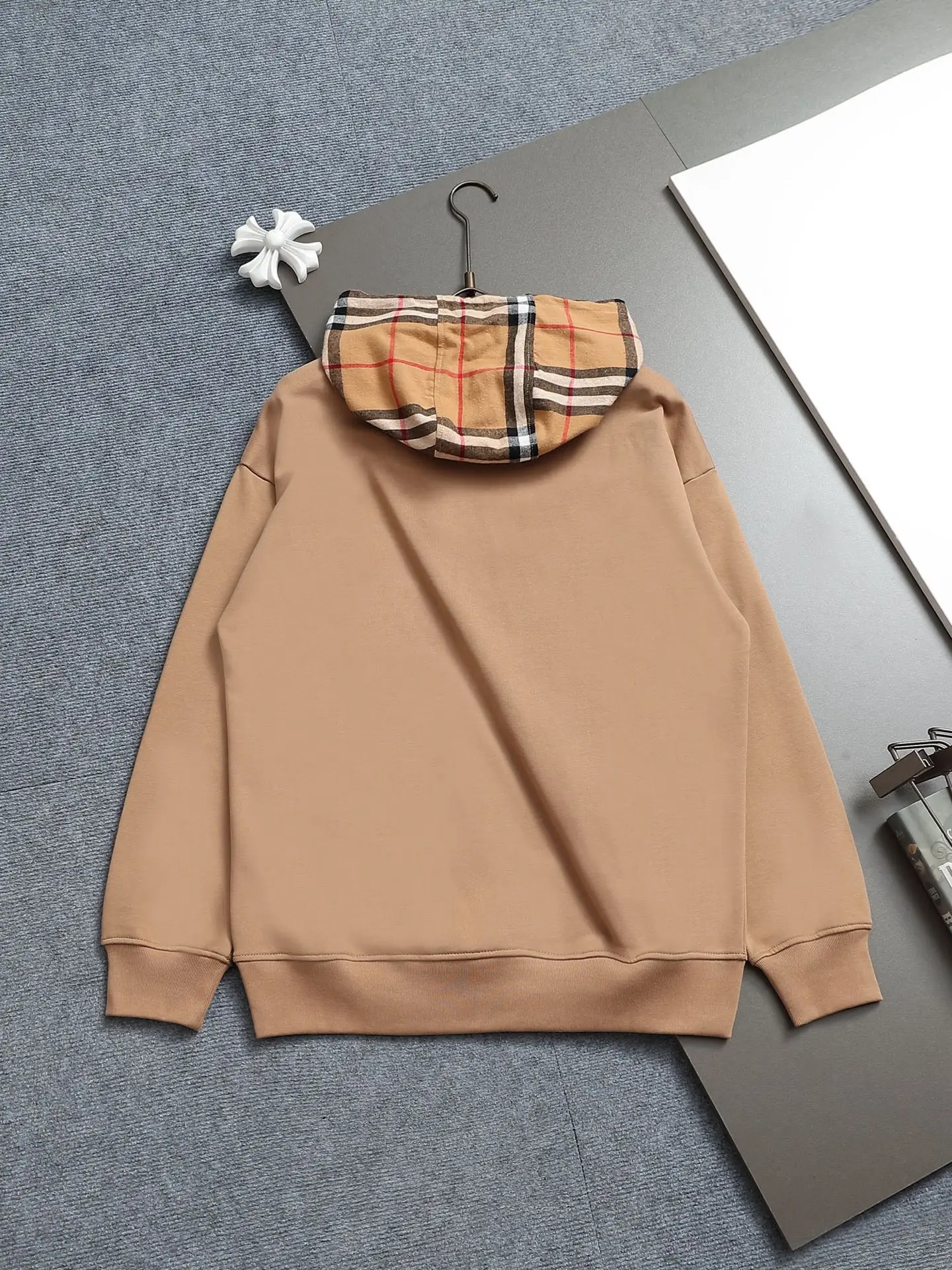 Check-Lined Cotton-Blend Hoodie D19023281 — view 2