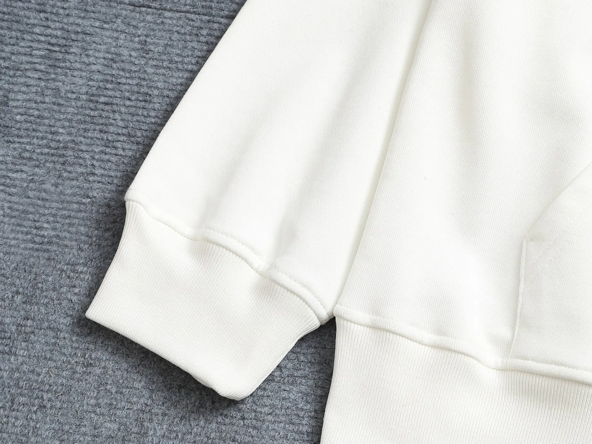 EKD Logo Embroidered Cotton Hoodie D19023278 — view 5