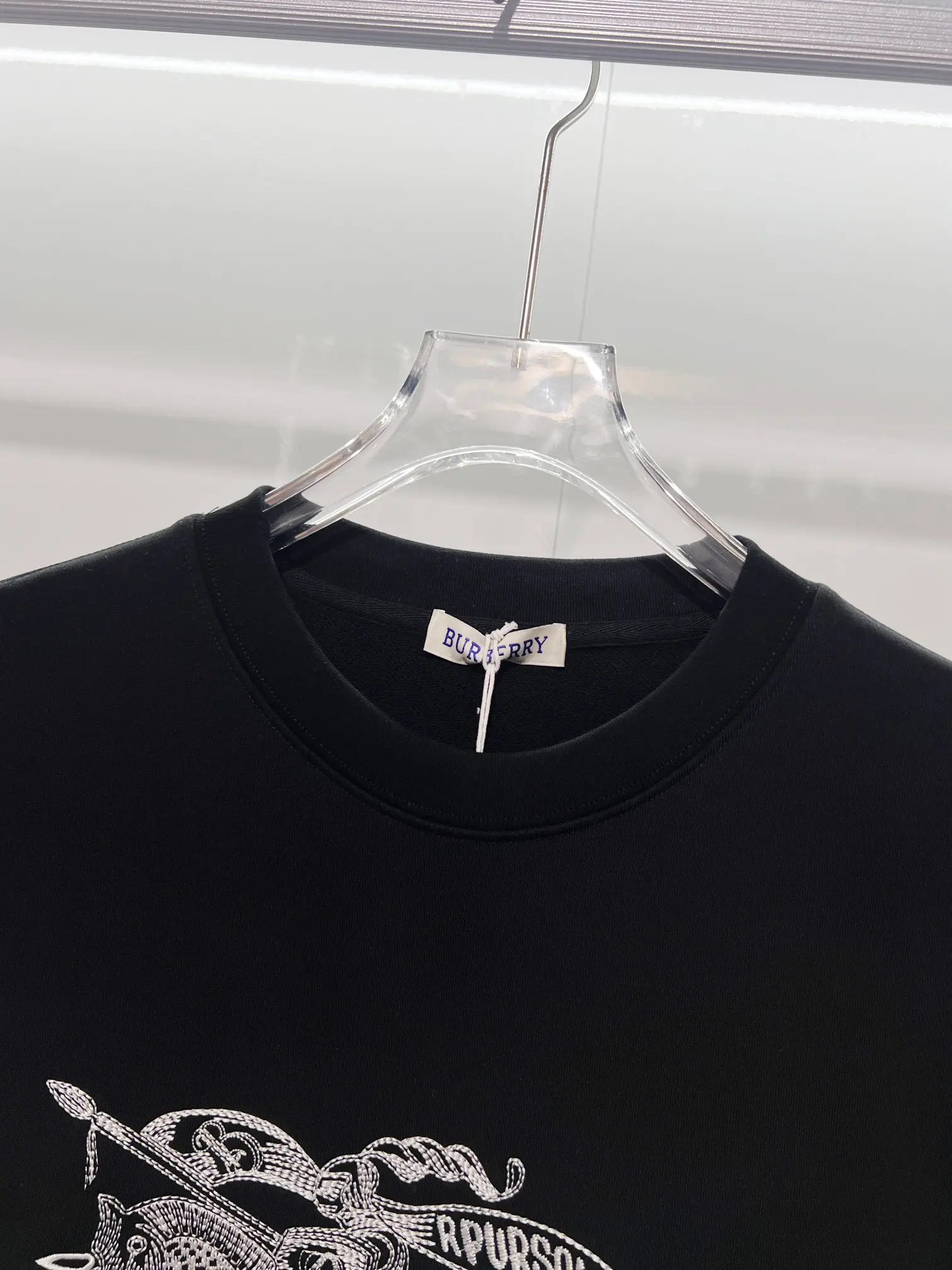 Embroidered Equestrian Knight Crew-Neck Sweatshirt D19024176 — view 6