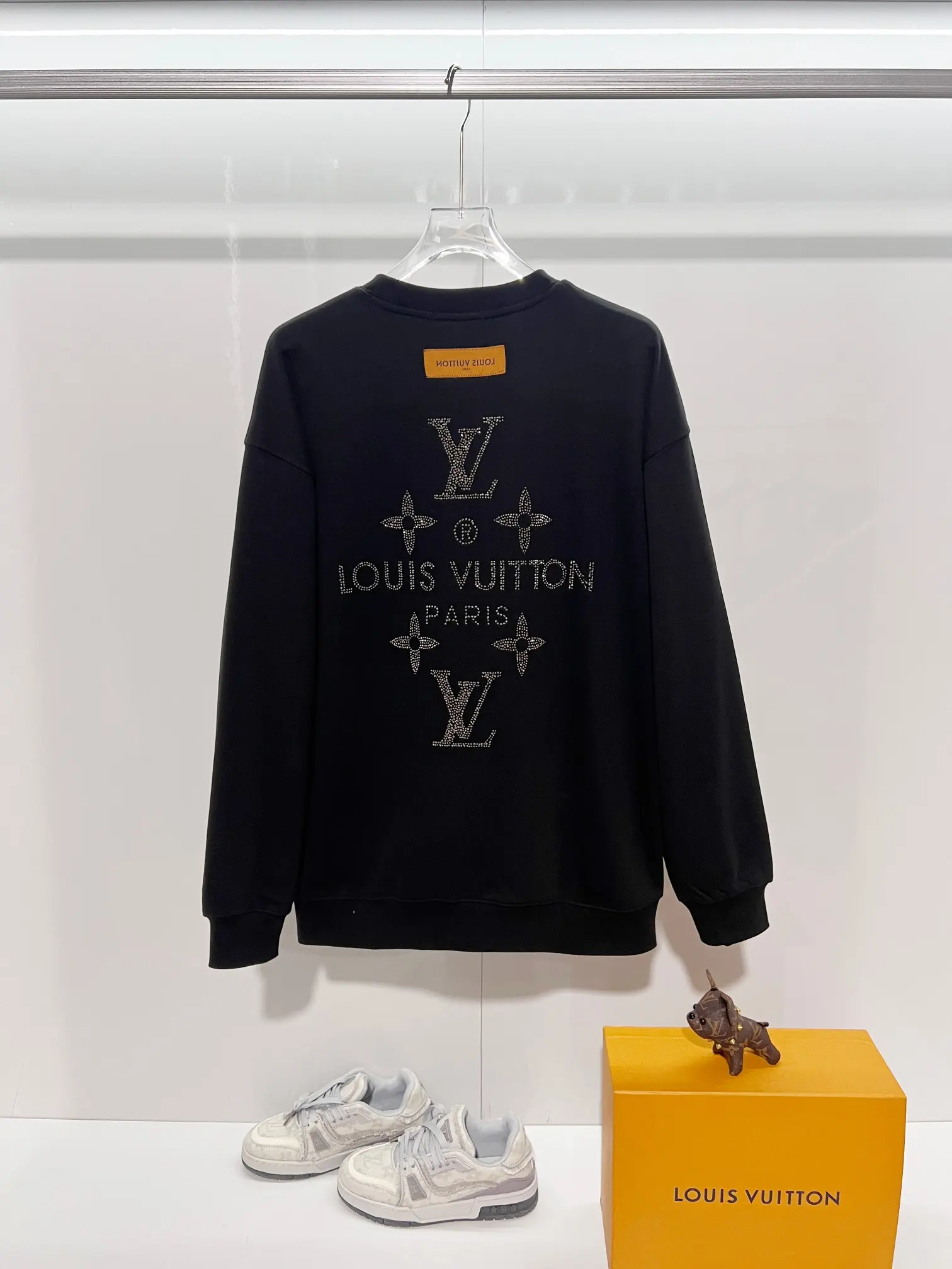 Embellished Logo Crew-Neck Sweatshirt D19024156 — view 2