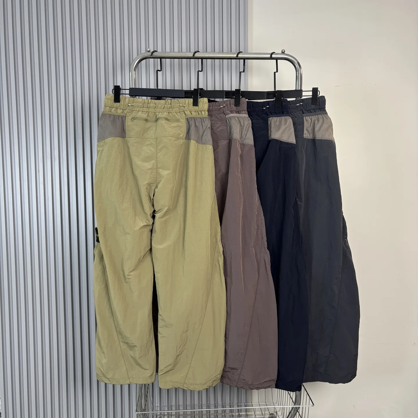 Water-Resistant Iridescent Nylon Trousers D19021524 — view 2