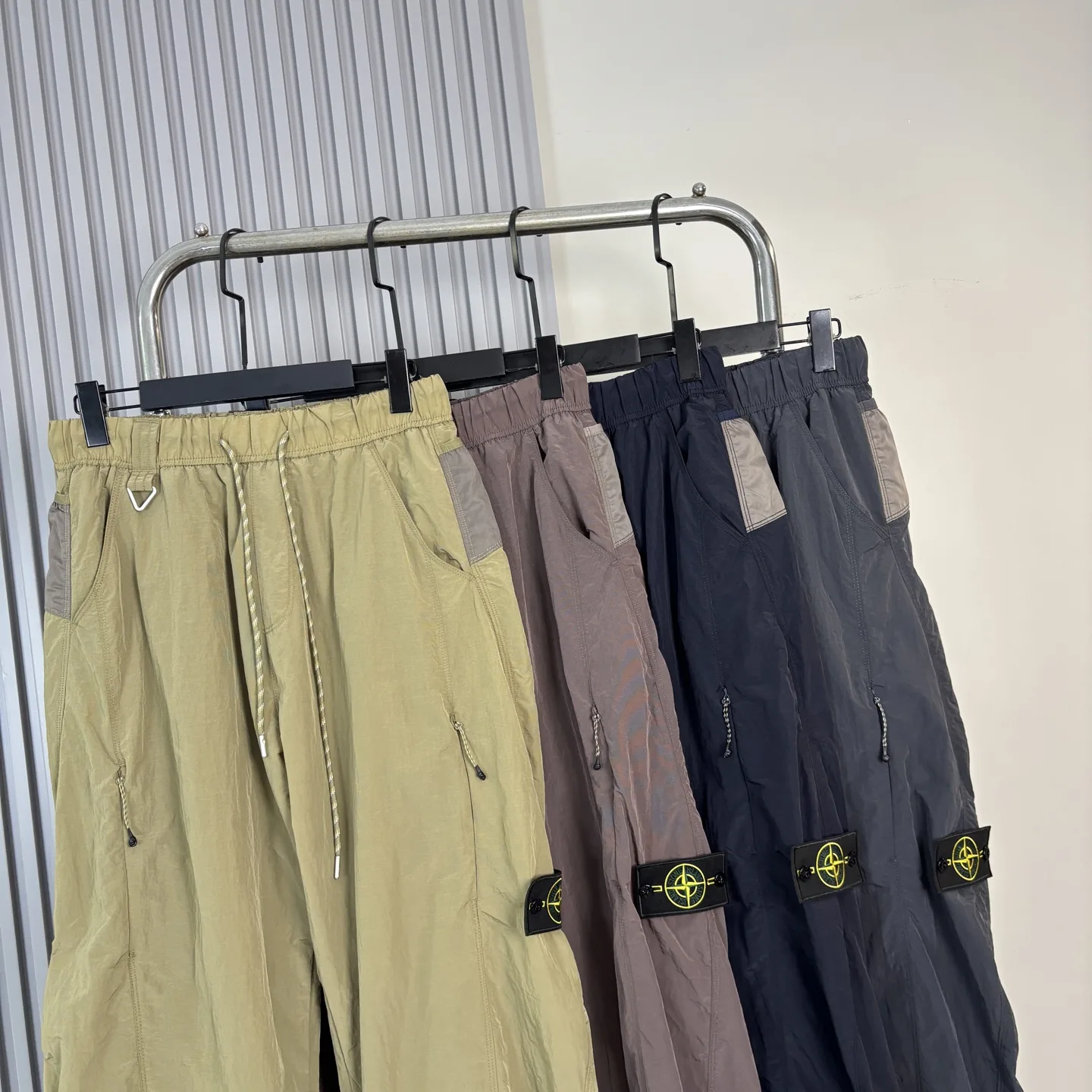 Water-Resistant Iridescent Nylon Trousers D19021524 — view 3