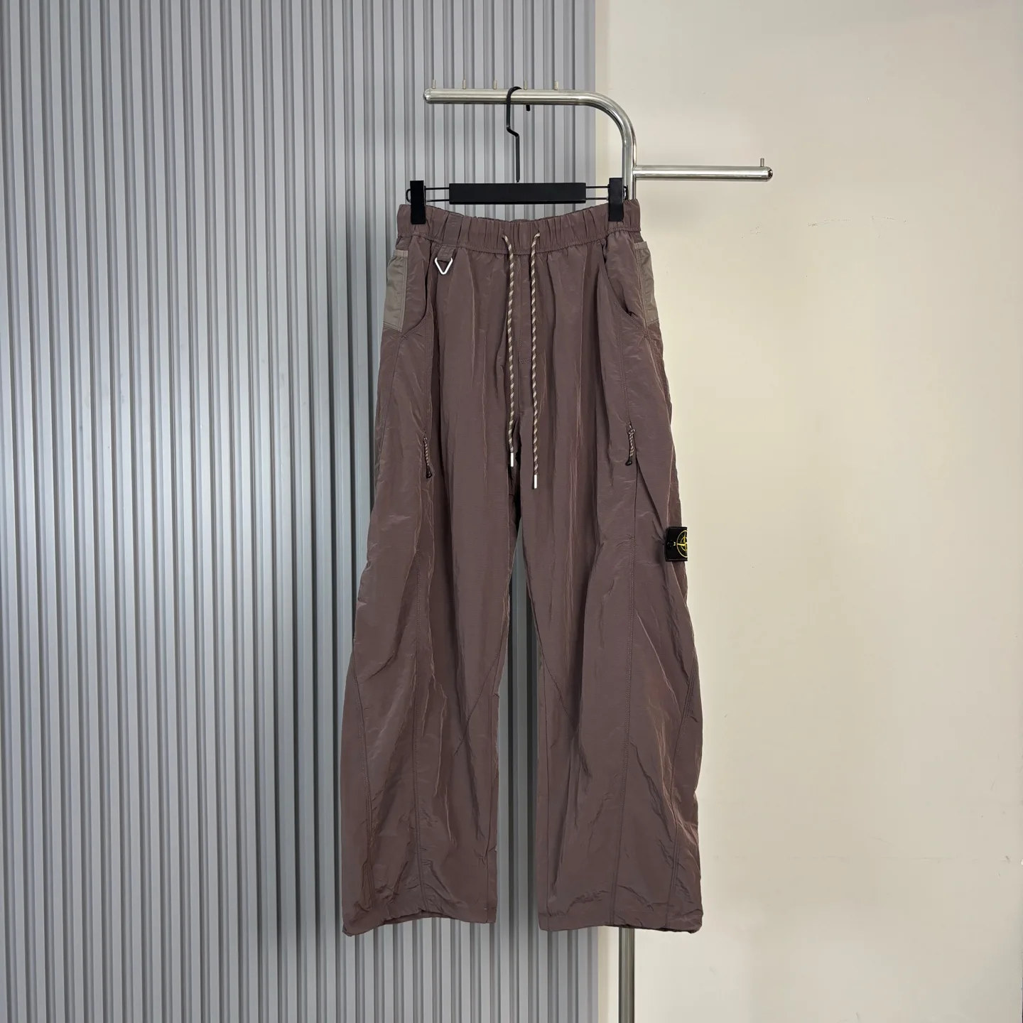 Water-Resistant Iridescent Nylon Trousers D19021524 — view 5
