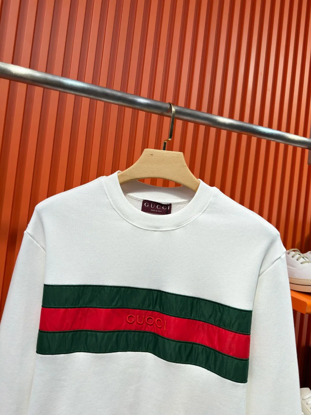Web Stripe Logo Embroidered Sweatshirt D19523322 — view 4