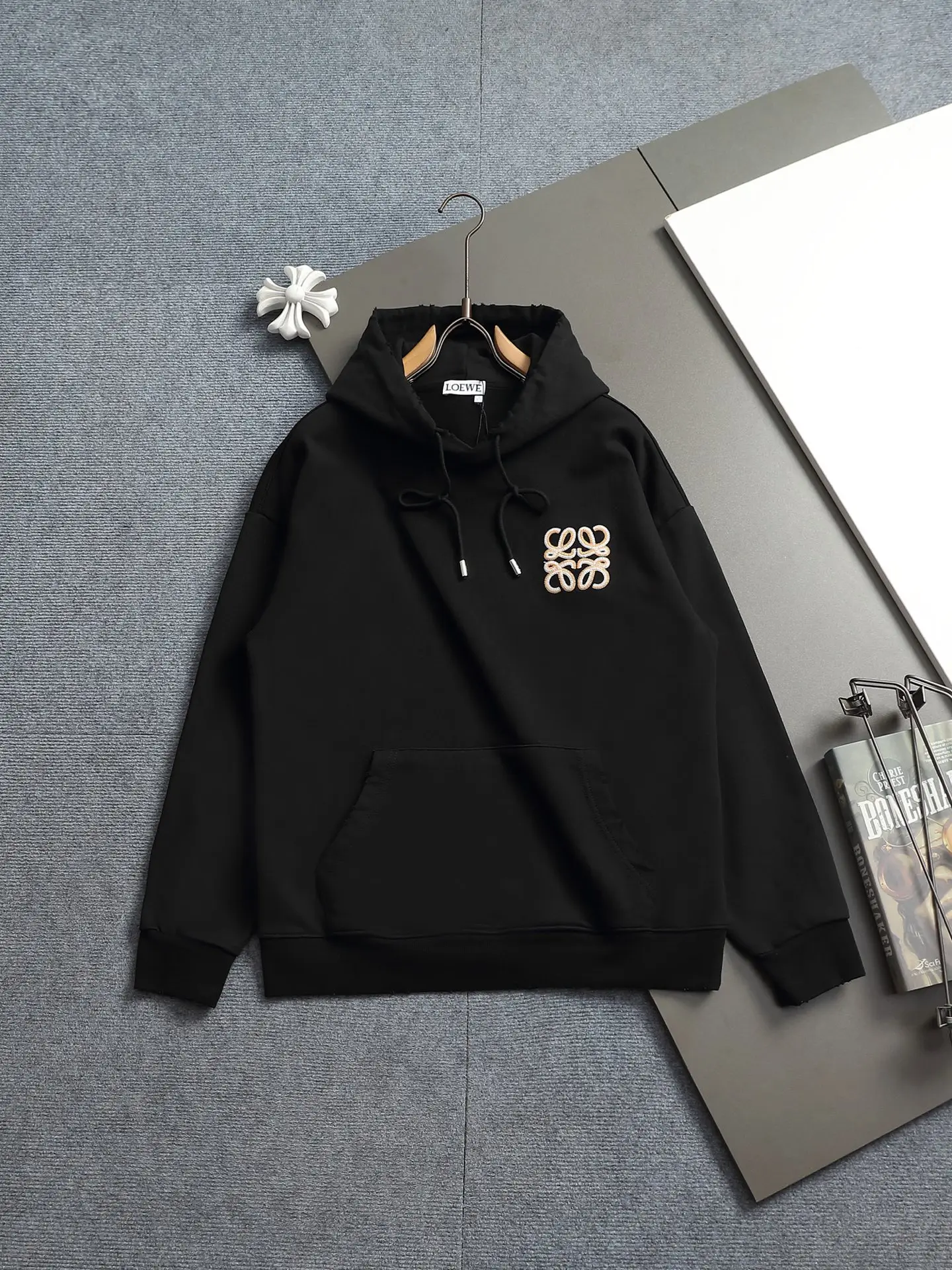 Anagram Logo Embroidered Hoodie D20023296