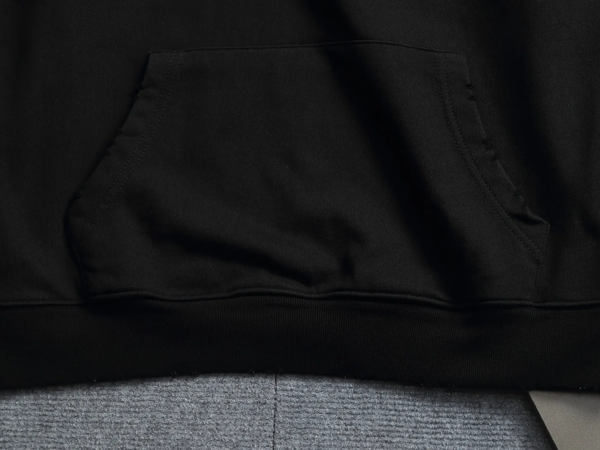 Anagram Logo Embroidered Hoodie D20023296 — view 4