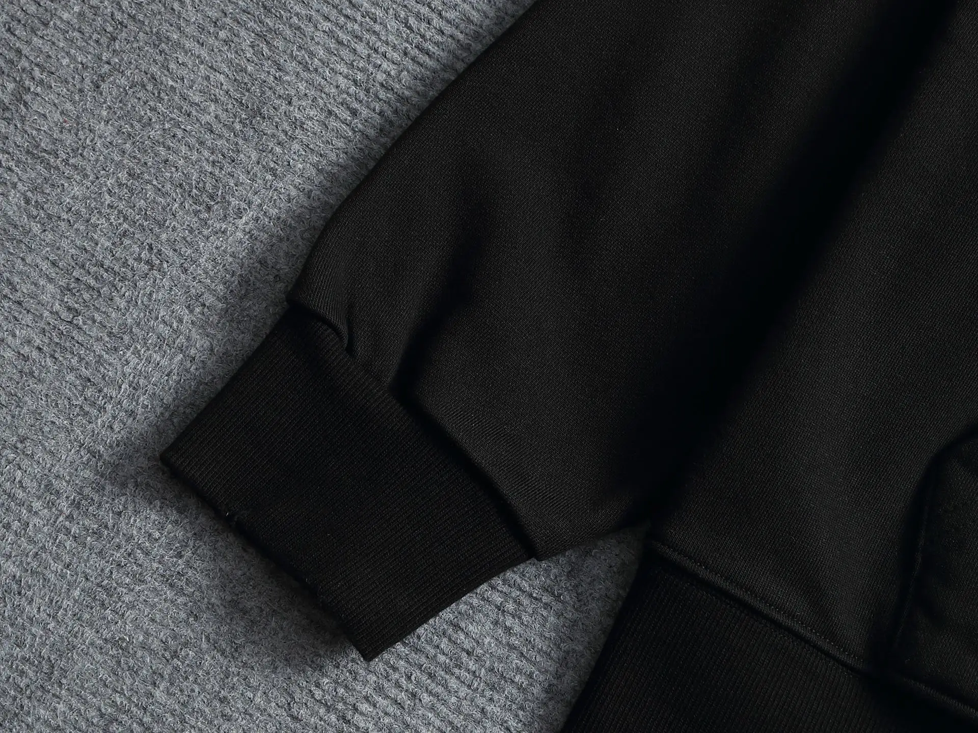 Anagram Logo Embroidered Hoodie D20023296 — view 5